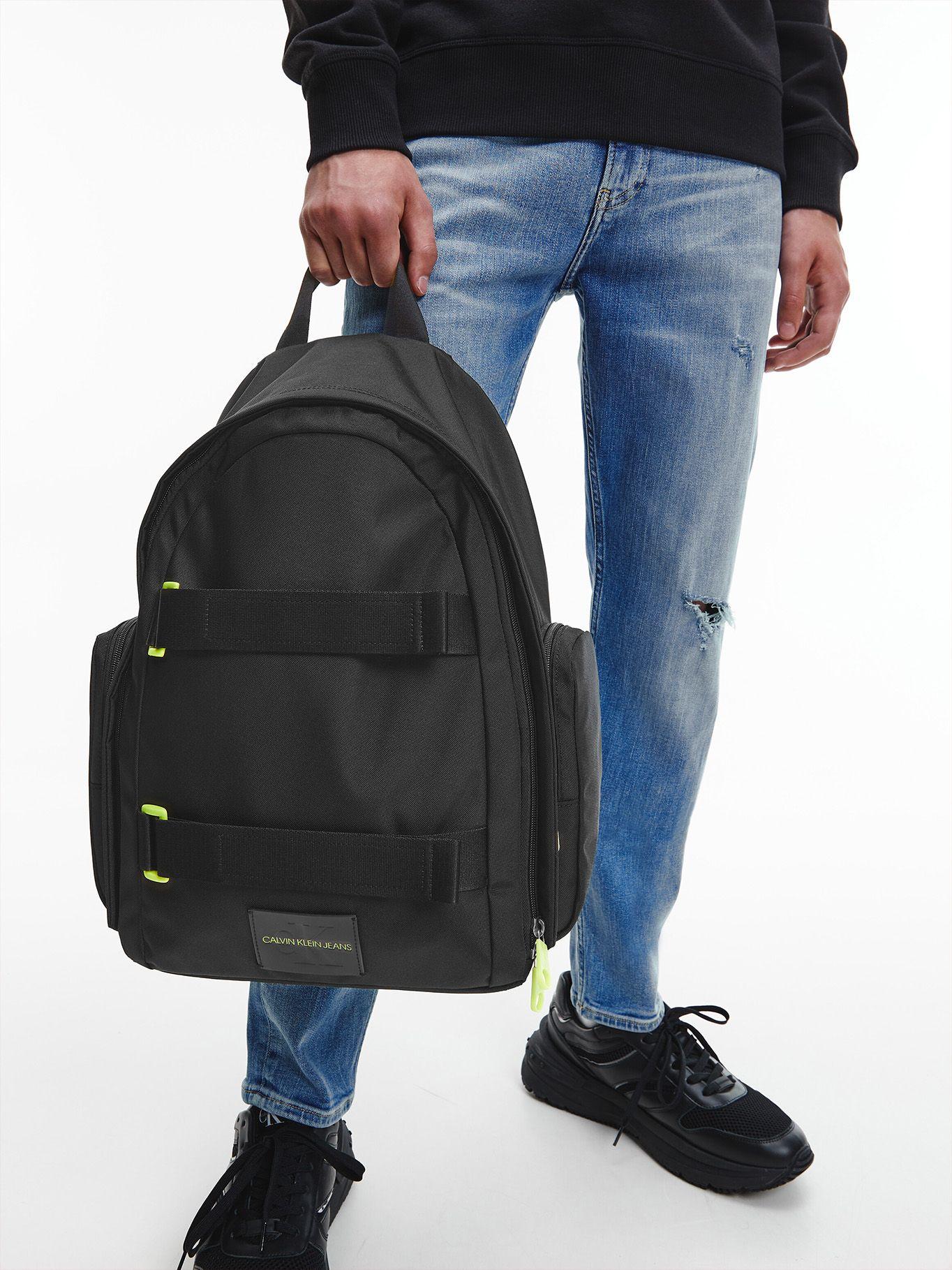 Mochila Skate Negro Calvin Klein-3