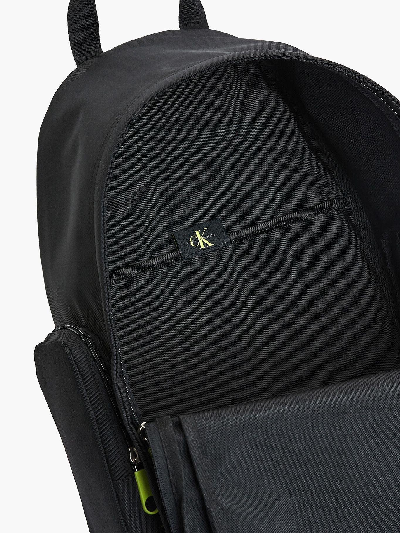 Mochila Skate Negro Calvin Klein-2
