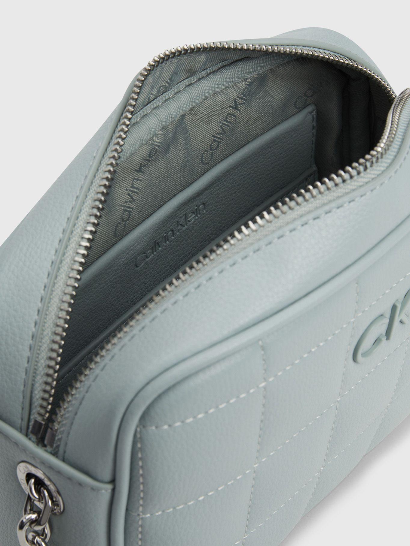 Bandolera Square Quilt Verde Calvin Klein-3