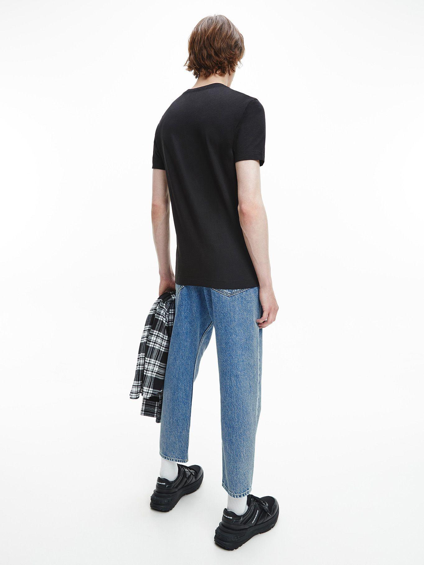Polera New Iconic Essential Negro Calvin Klein-2