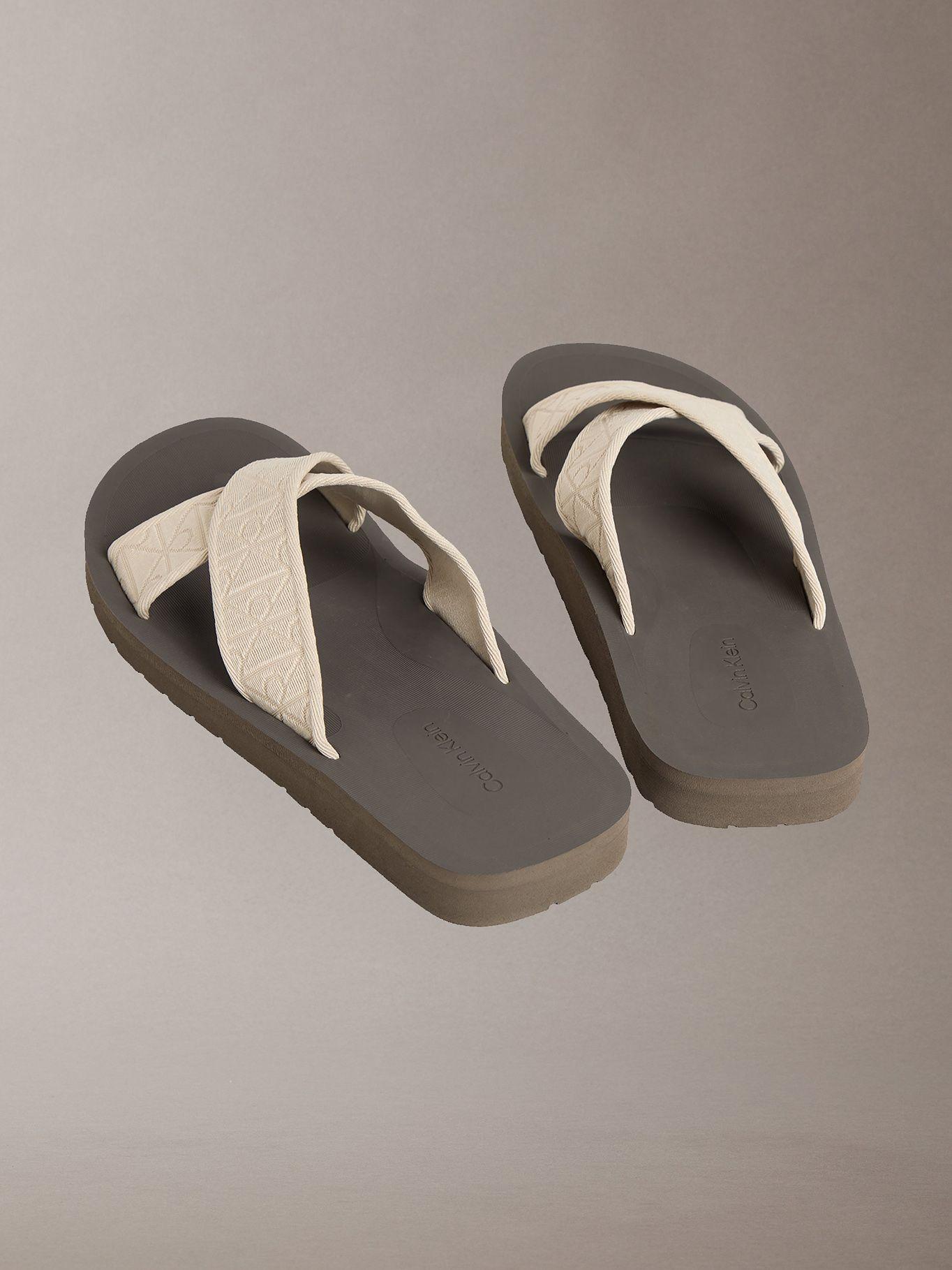 Sandalias Tiras Estampado Emblema Crema Calvin Klein-1