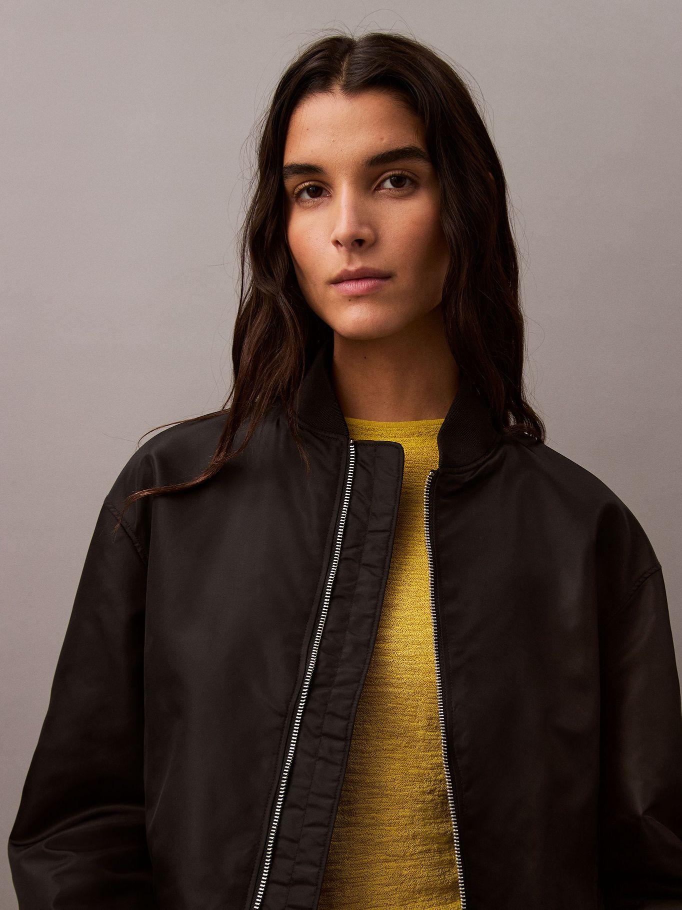 Chaqueta con Logo Hero Negro Calvin Klein-4