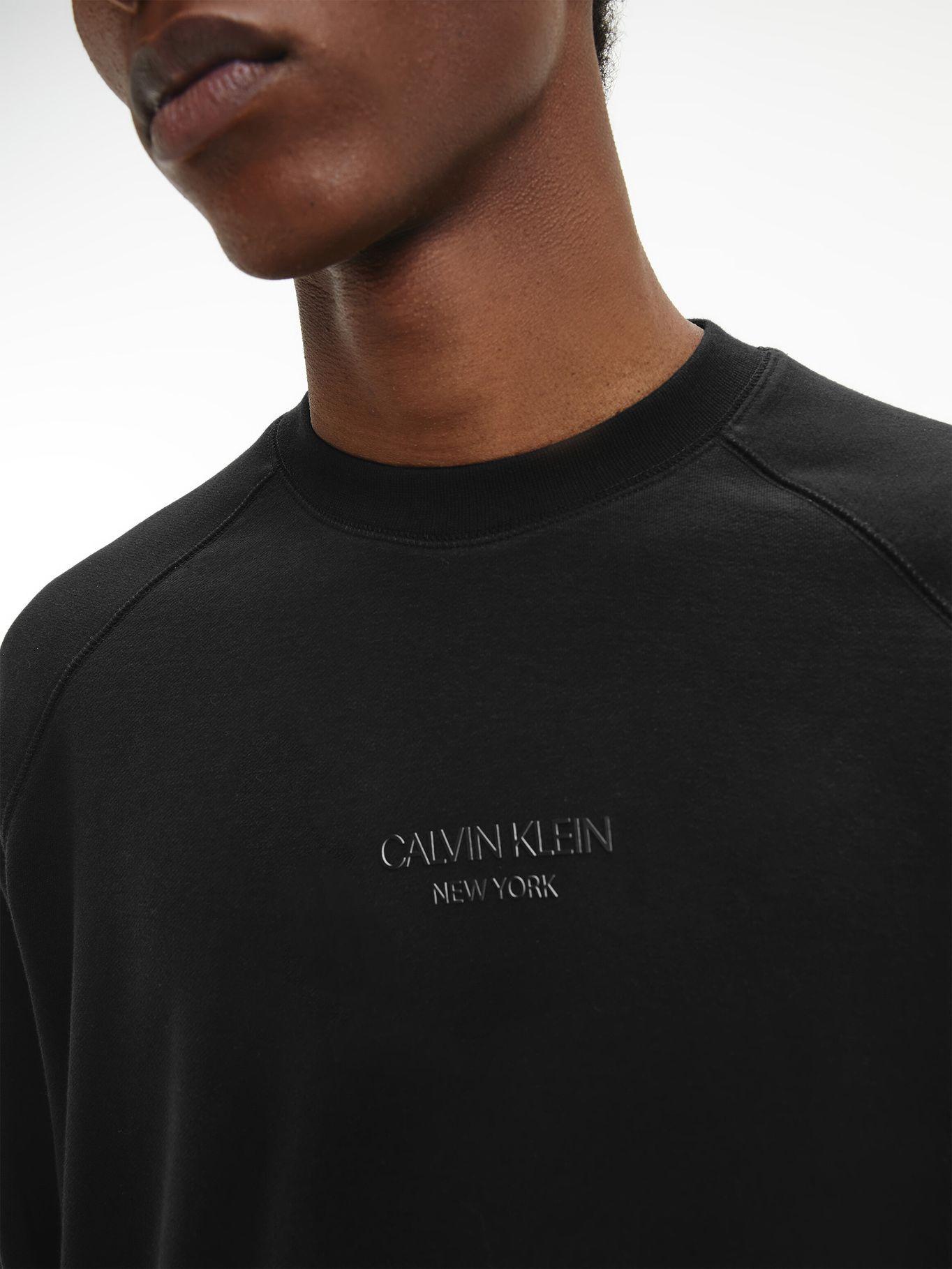 Polerón Center Logo Negro Calvin Klein-2