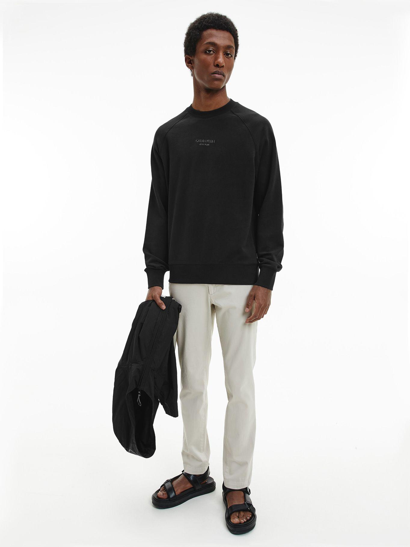 Polerón Center Logo Negro Calvin Klein-0