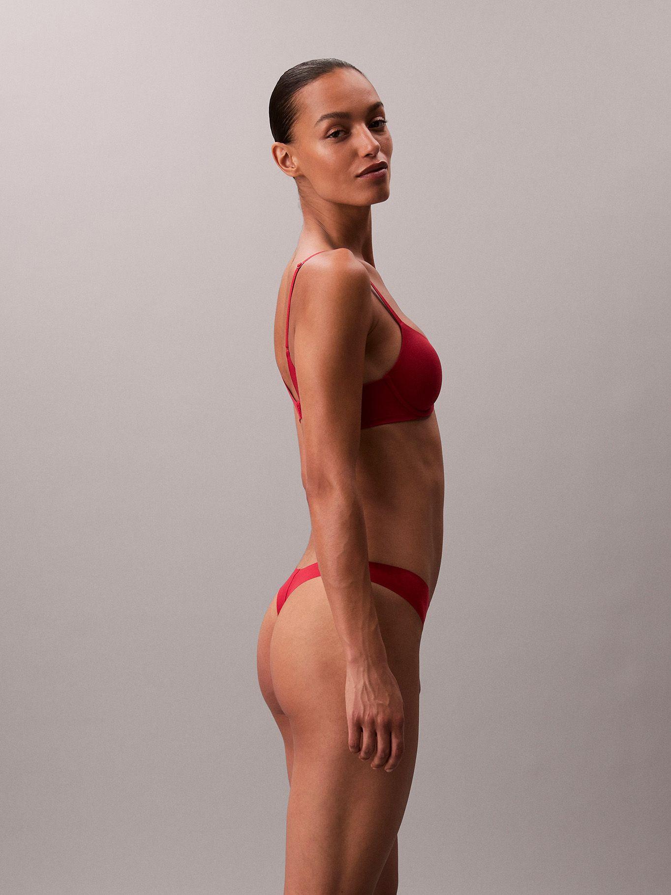 Colaless Invisible Rojo Calvin Klein-3