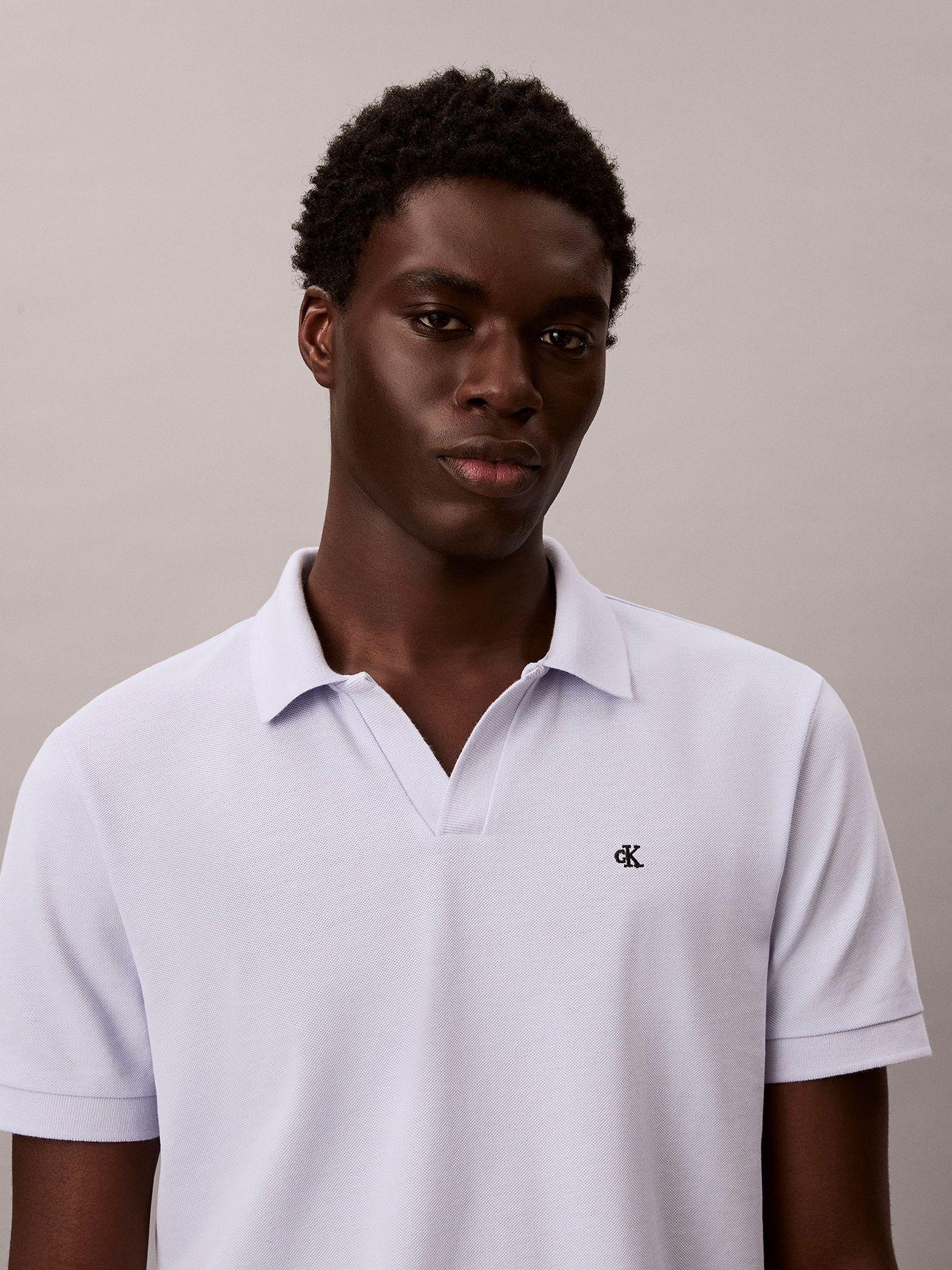 Polo Casual Piqué Cuello Abierto Celeste Calvin Klein-3