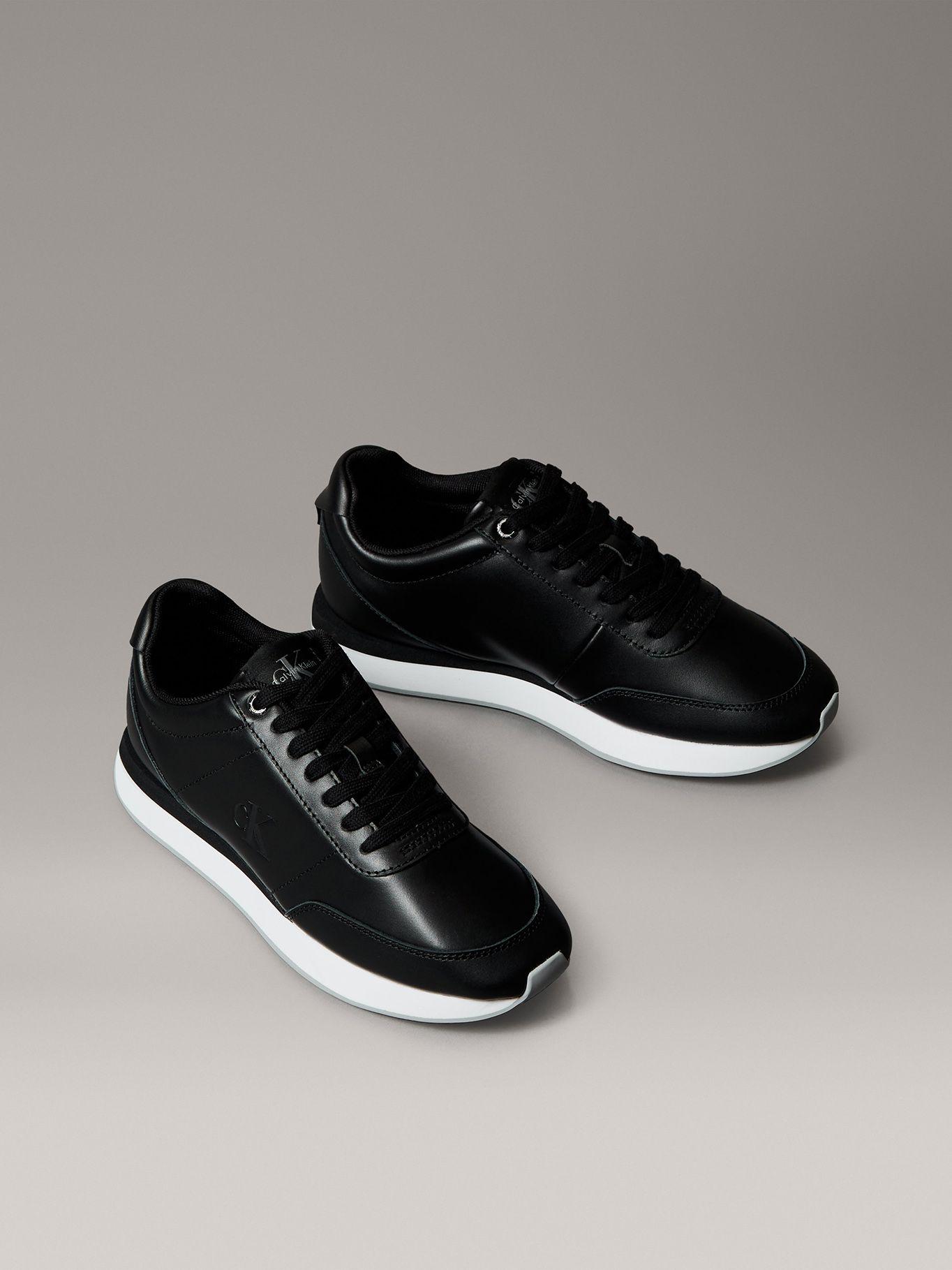 Zapatillas Retro Runner de Cuero Negro Calvin Klein-0