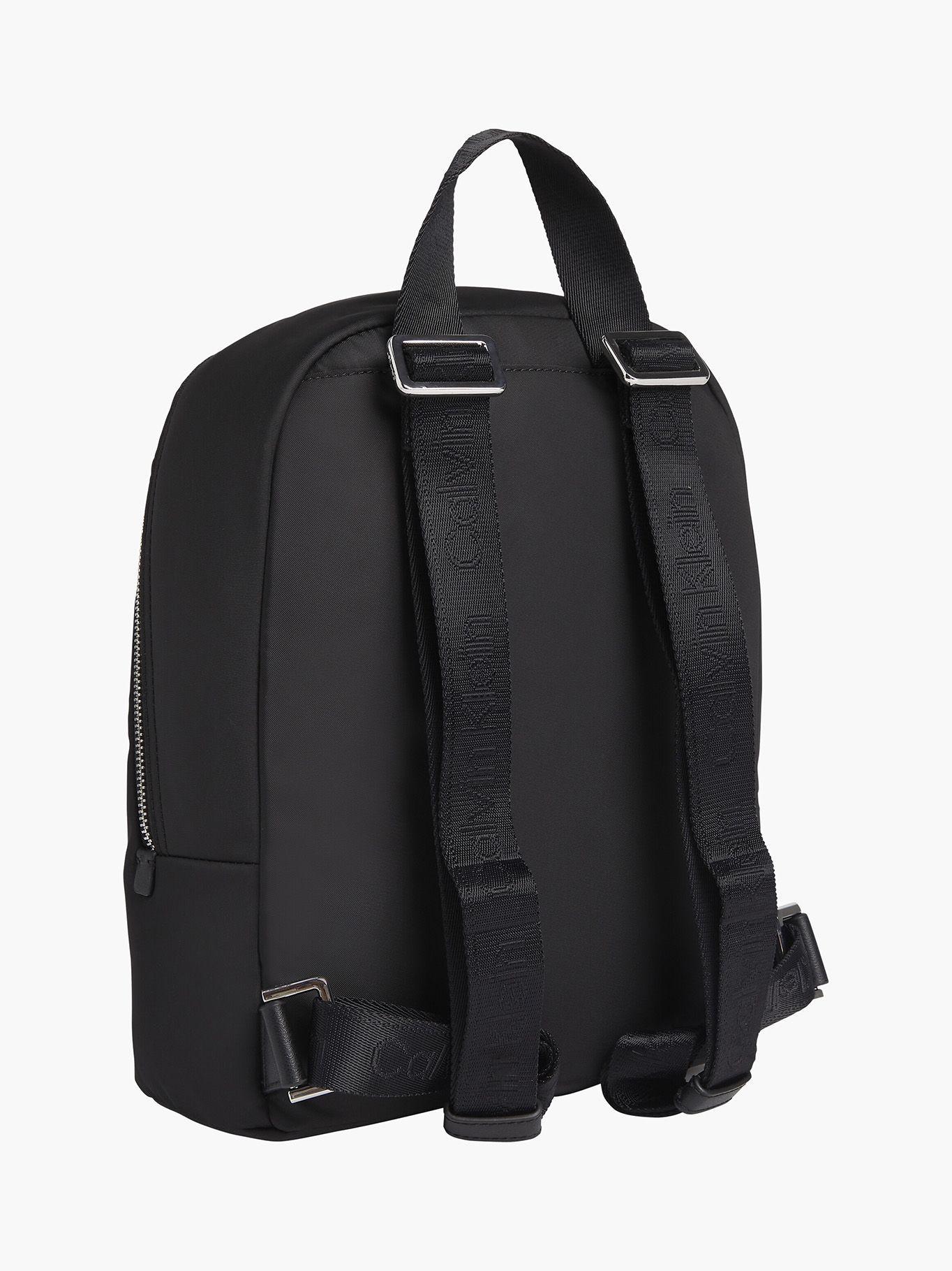 Mochila Ck Essential Round Negro Calvin Klein-1
