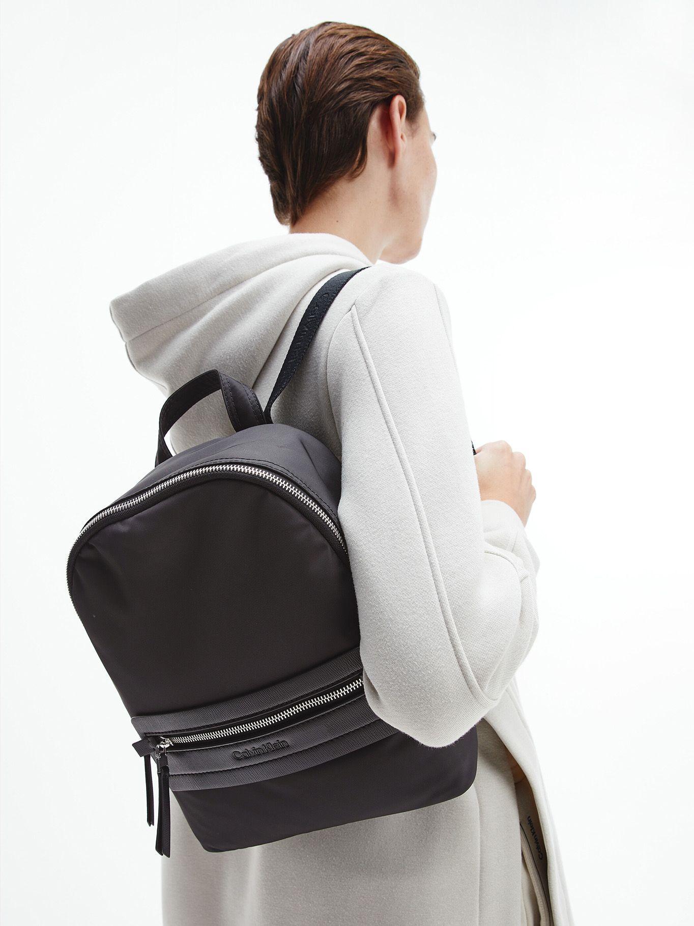 Mochila Ck Essential Round Negro Calvin Klein-3