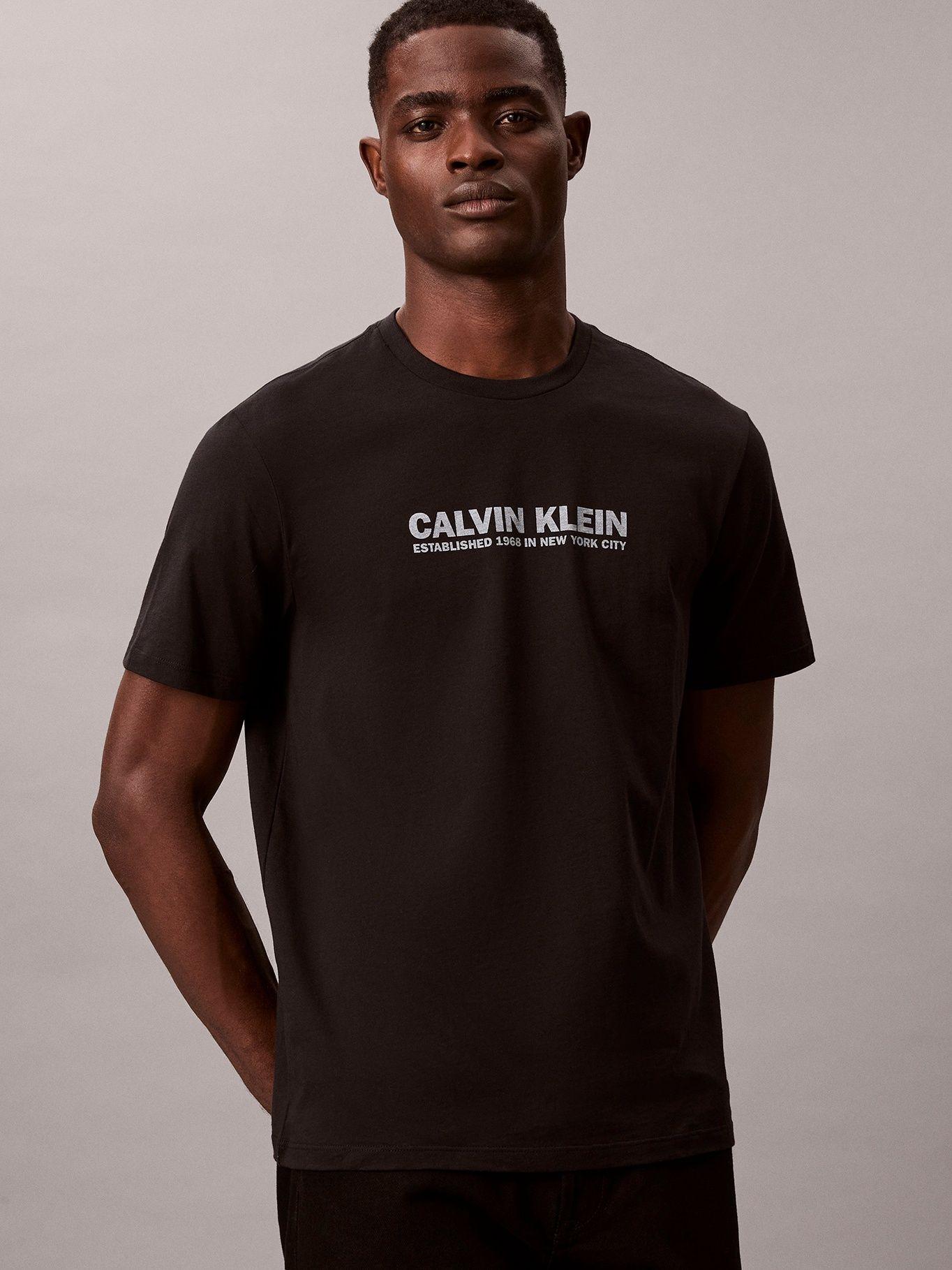 Polera con Estampado de Logo Negro Calvin Klein-3