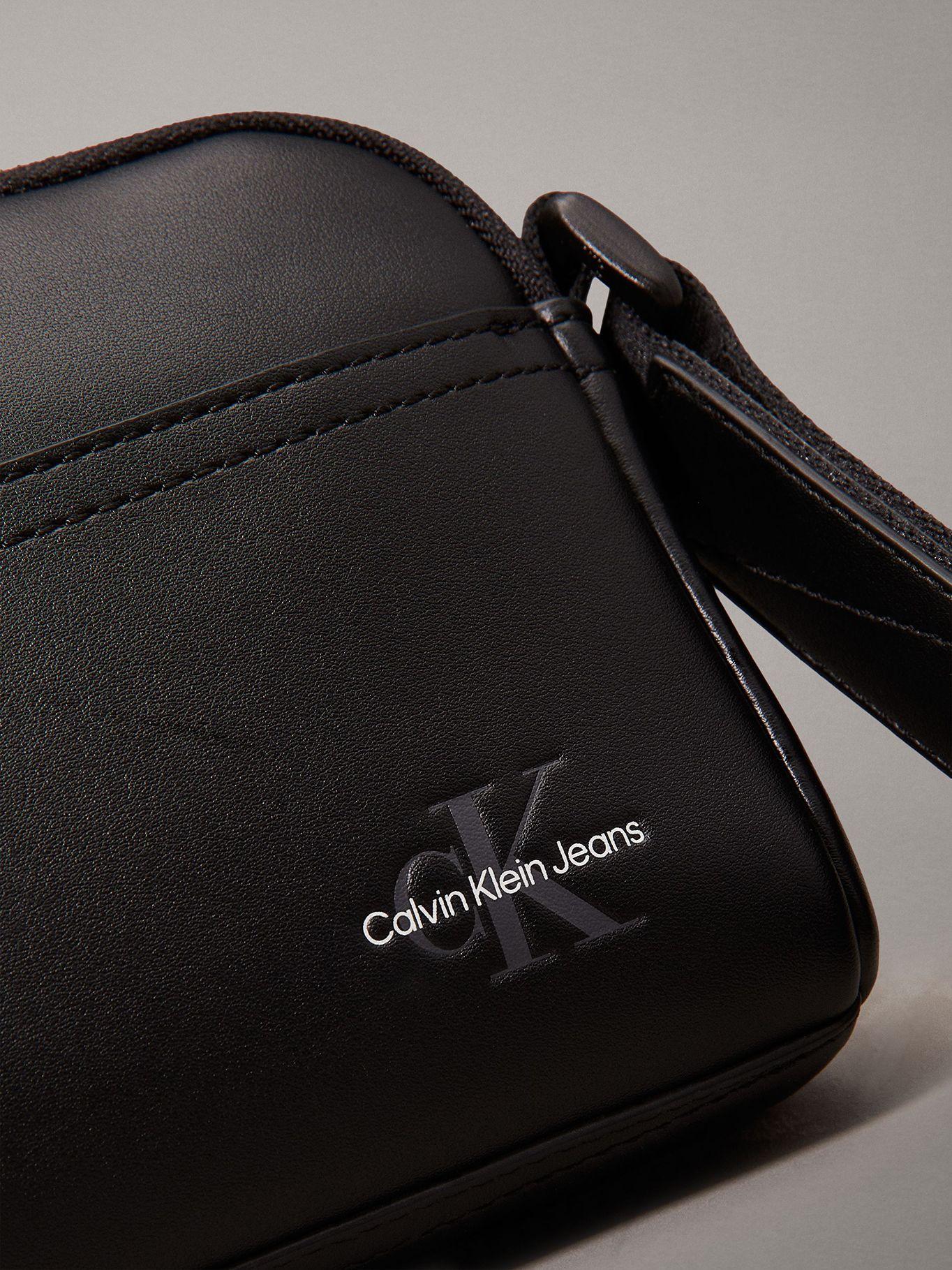 Bolso Crossbody Monogram Soft Negro Calvin Klein-4