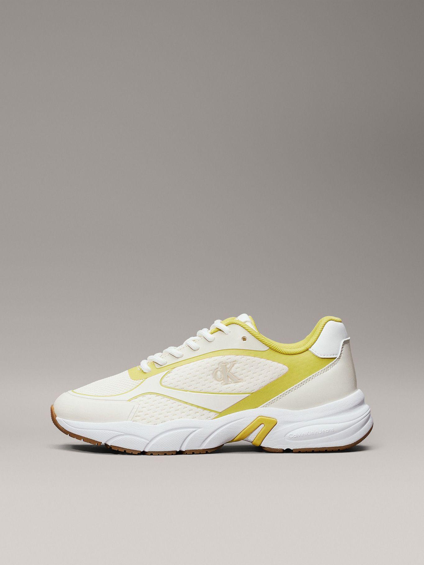 Zapatillas Retro de Malla Crema Calvin Klein-5
