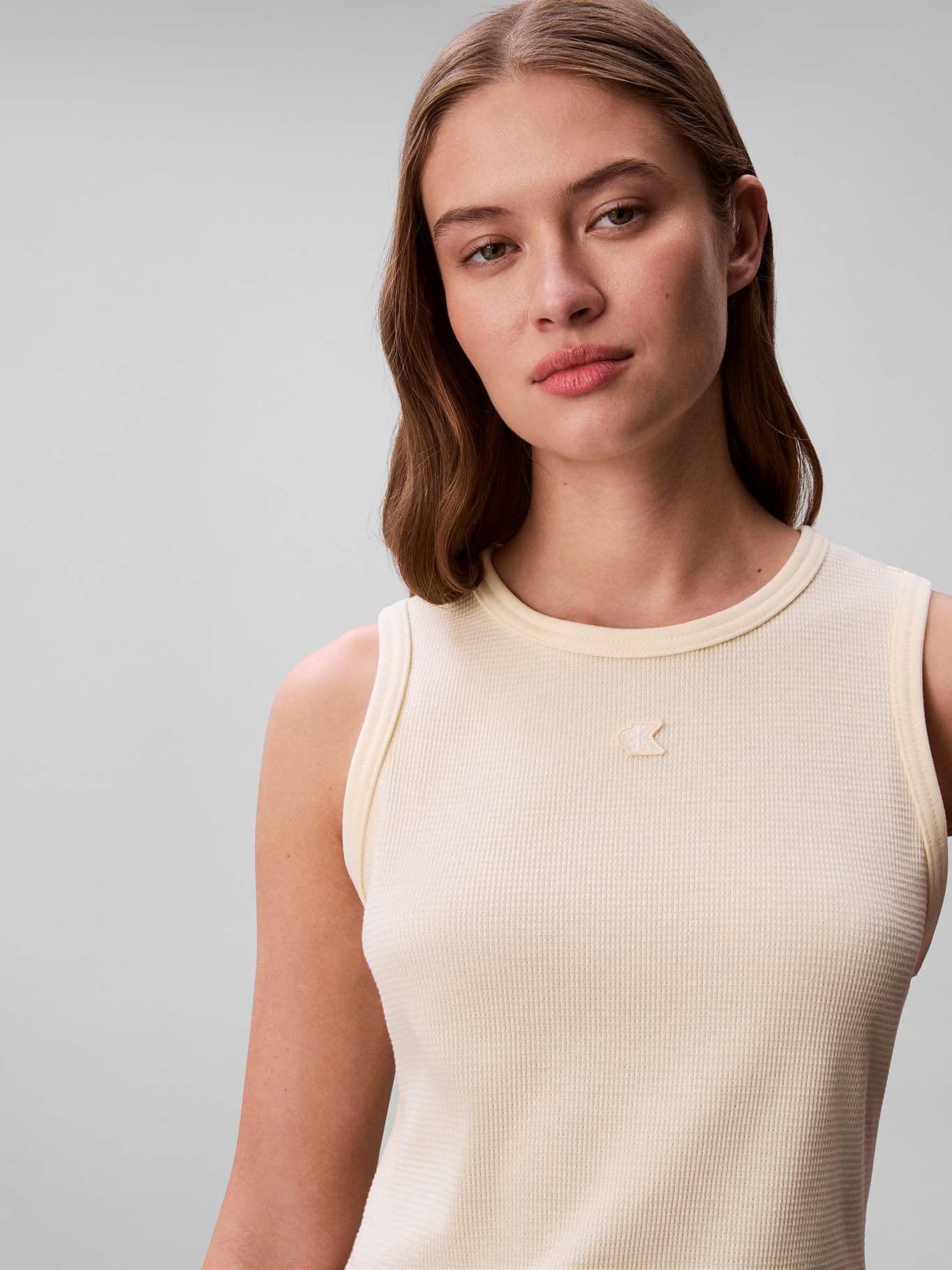 Vestido Mini de Textura Waffle Amarillo Calvin Klein-4