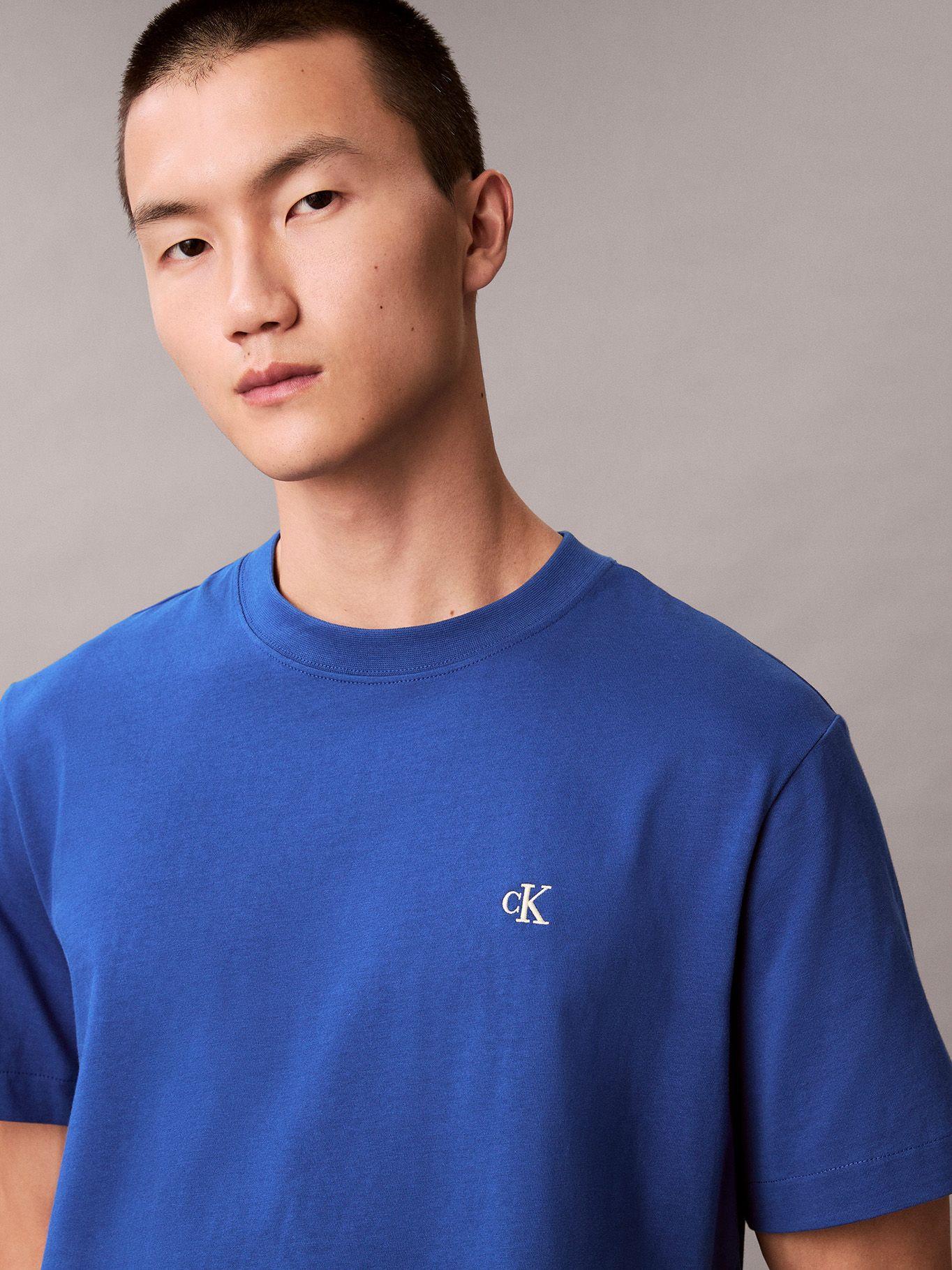 Polera con Monograma Bordado Azul Calvin Klein-5