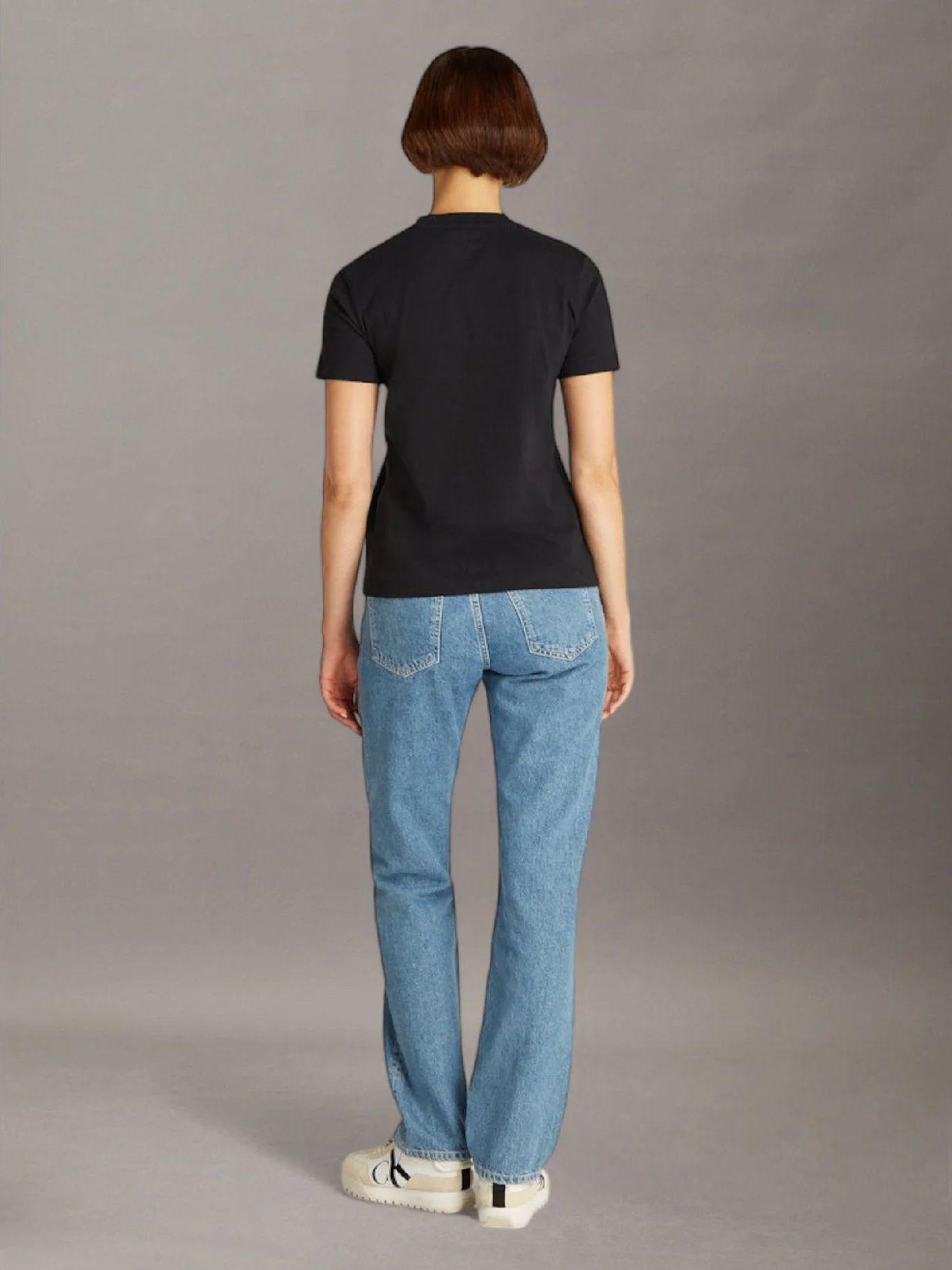 Polera regular monograma brillante Negro Calvin Klein-2