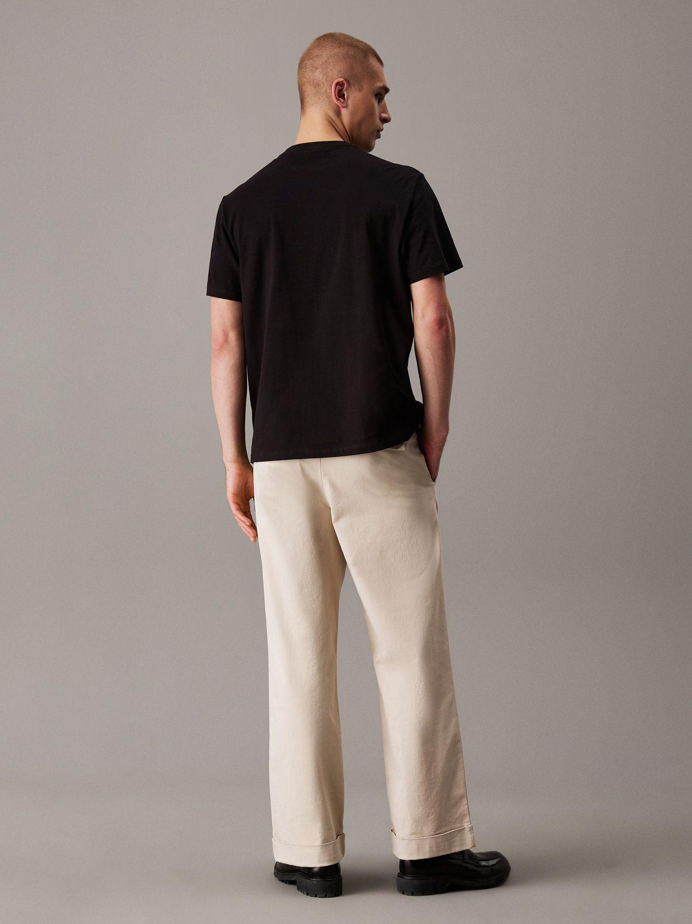 Polera 20S Varsity Negro Calvin Klein-2