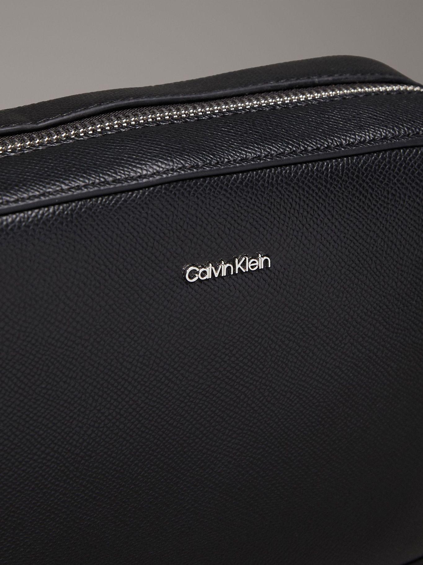 Bandolera Ck Must Small Negro Calvin Klein-4