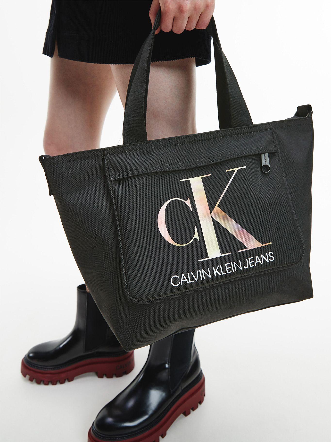 Cartera Tote Sport Essential Negro Calvin Klein-3