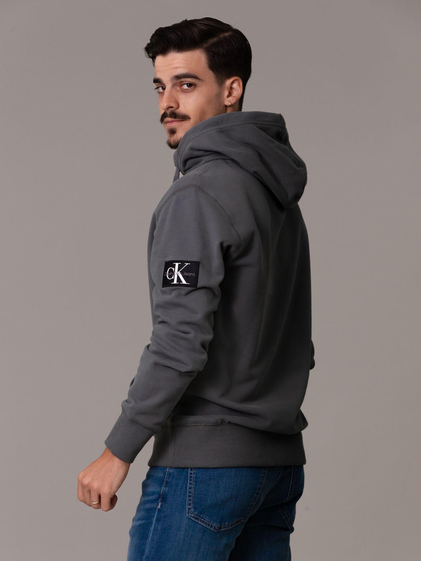Polerón con Gorro Badge Gris Calvin Klein-3