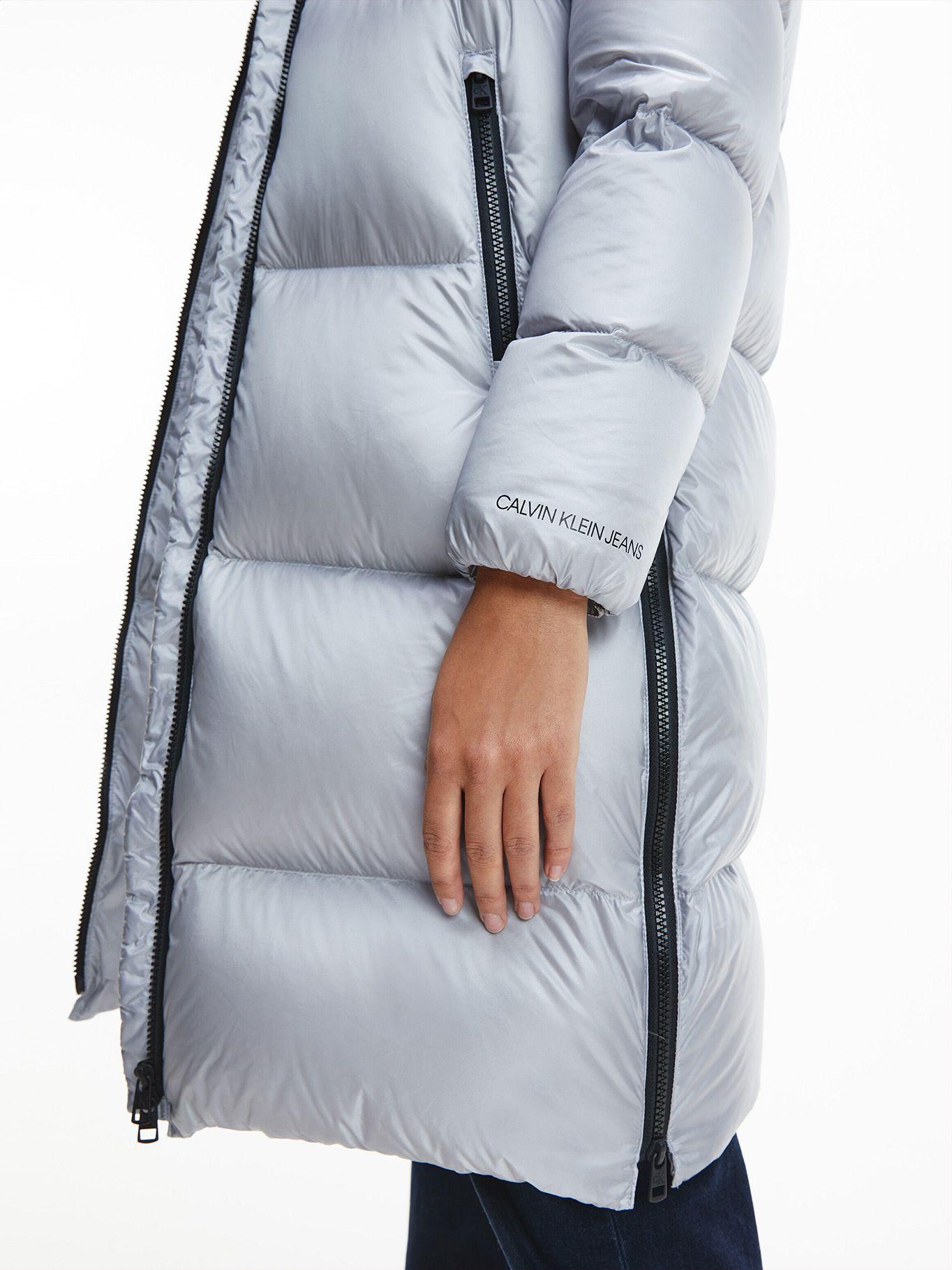 Parka Larga Down Shiny Gris Calvin Klein-3