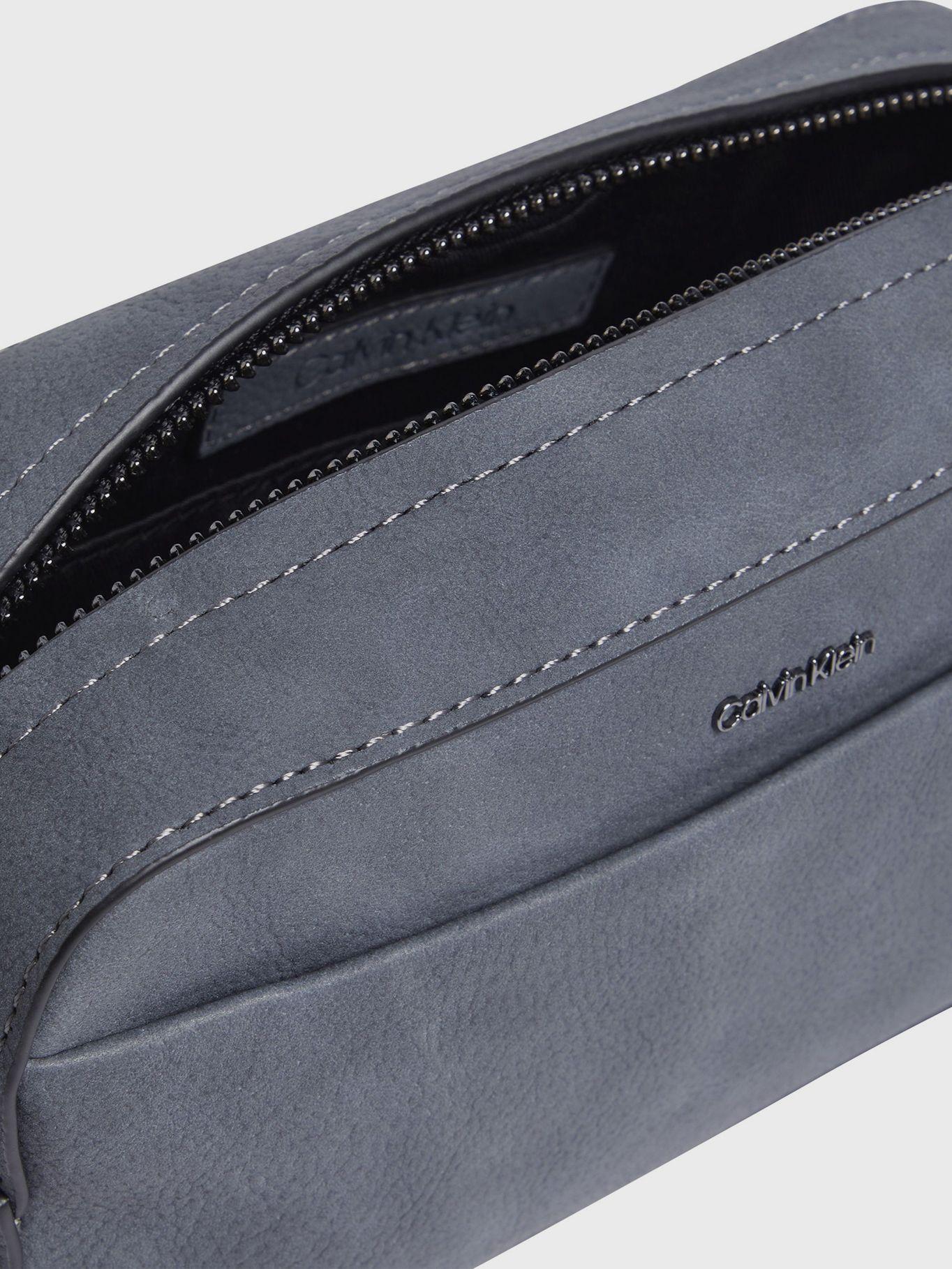 Bolso Ck Refined Gris Calvin Klein-3