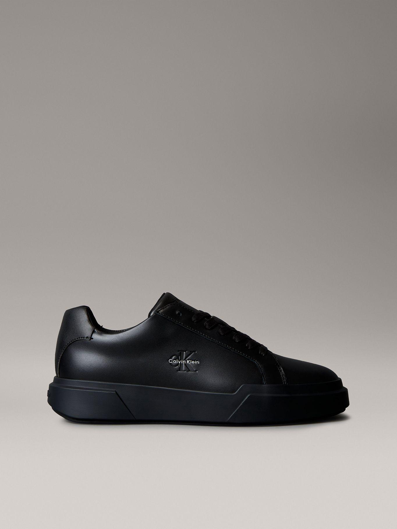 Zapatilla y Logo Distintivo Negro Calvin Klein Hombre-4