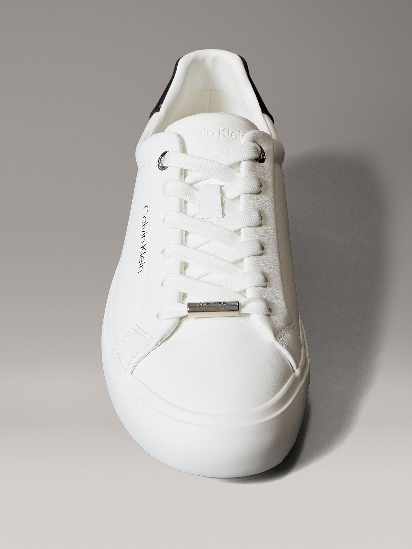 Zapatilla con Logo Grabado Blanco Calvin Klein Mujer-2