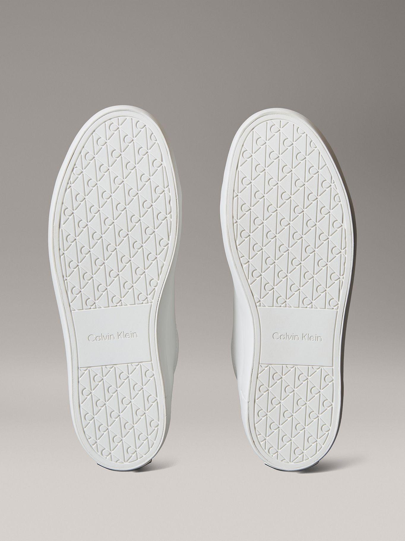 Zapatilla con Logo Grabado Blanco Calvin Klein Mujer-3