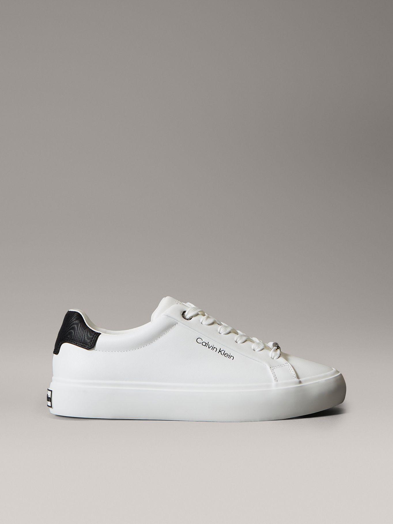 Zapatilla con Logo Grabado Blanco Calvin Klein Mujer-4