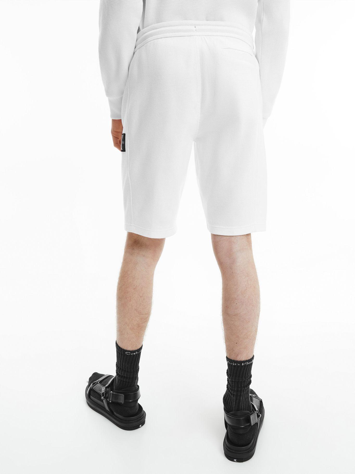 Short Monogram Blanco Calvin Klein Hombre-1