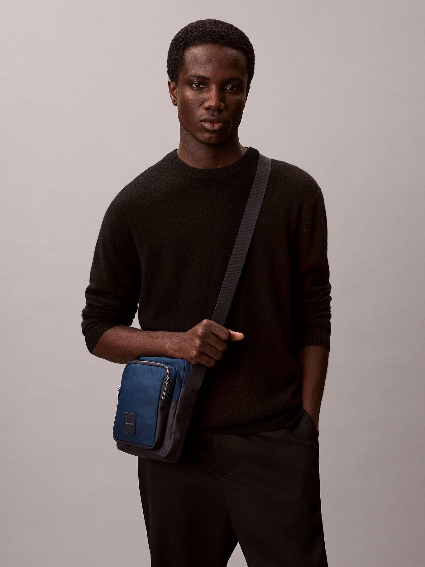 Bolso Bandolera Utility Azul Calvin Klein-3