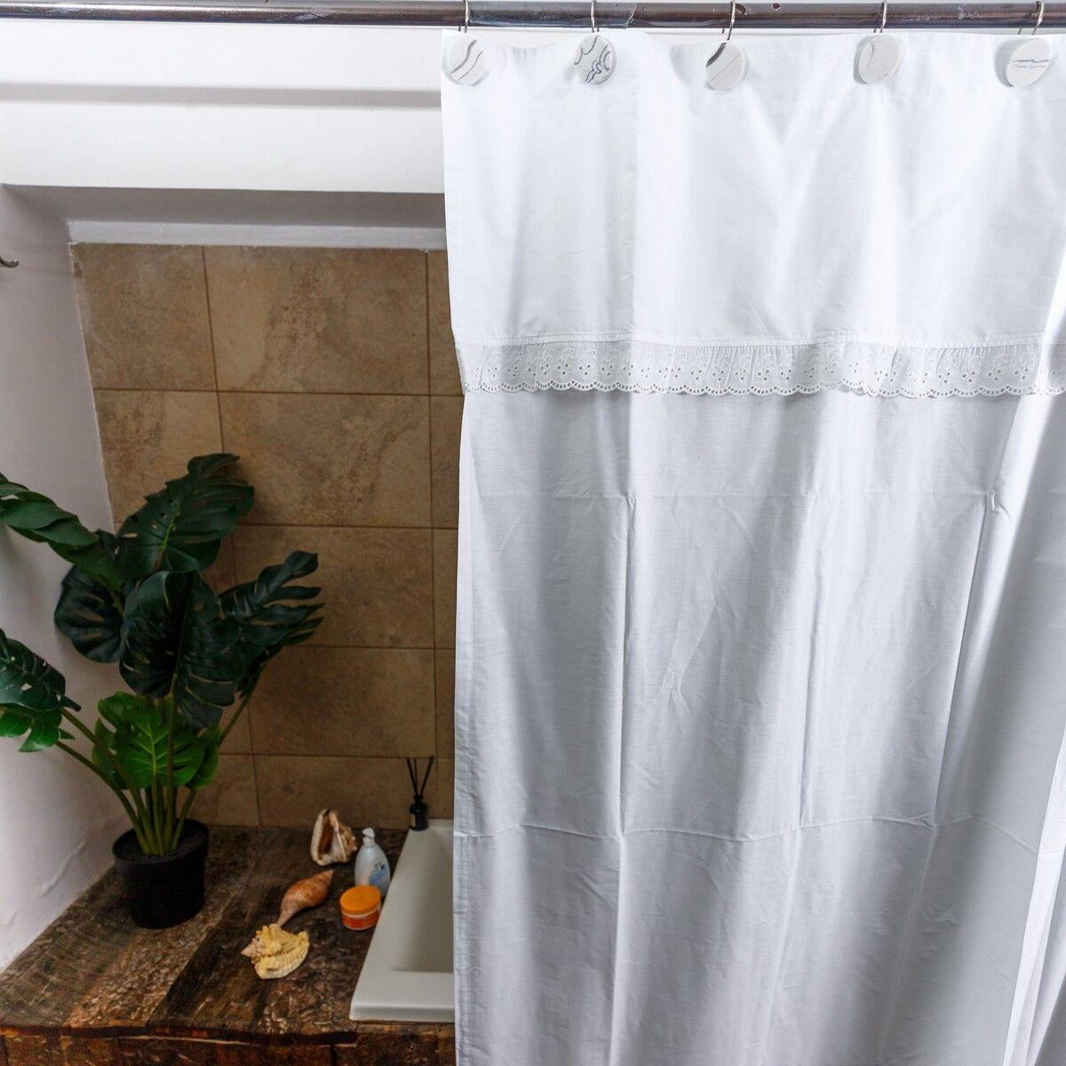 Par Cortinas de Baño Blancas Clásicas Broderie Casa Cecilia-2
