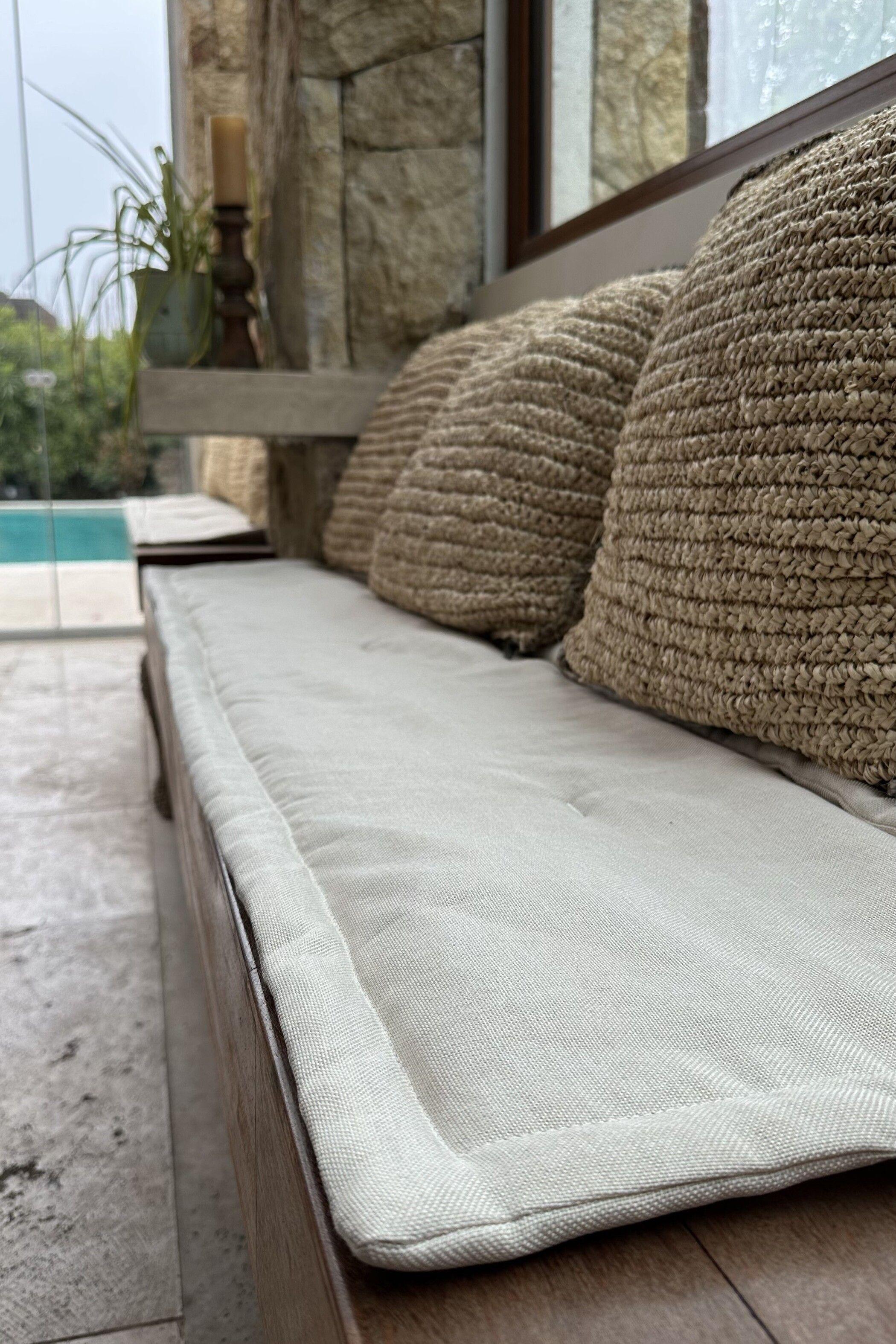 Sofá Cover Beige Claro 75x180 Casa Cecilia-0