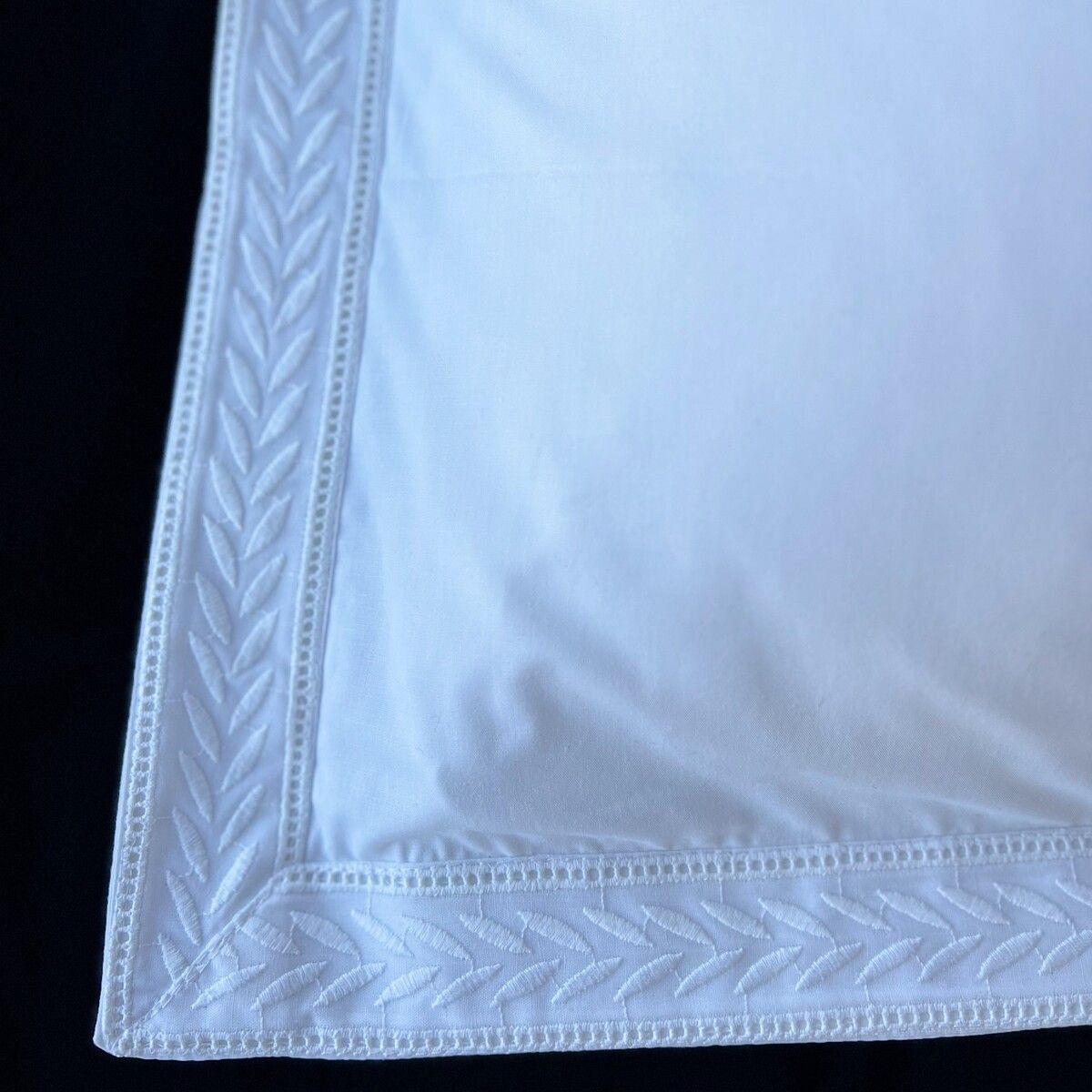 Par Fundas de Almohada Broderie Espiga 50x70 200 Hilos Blanca Casa Cecilia-4
