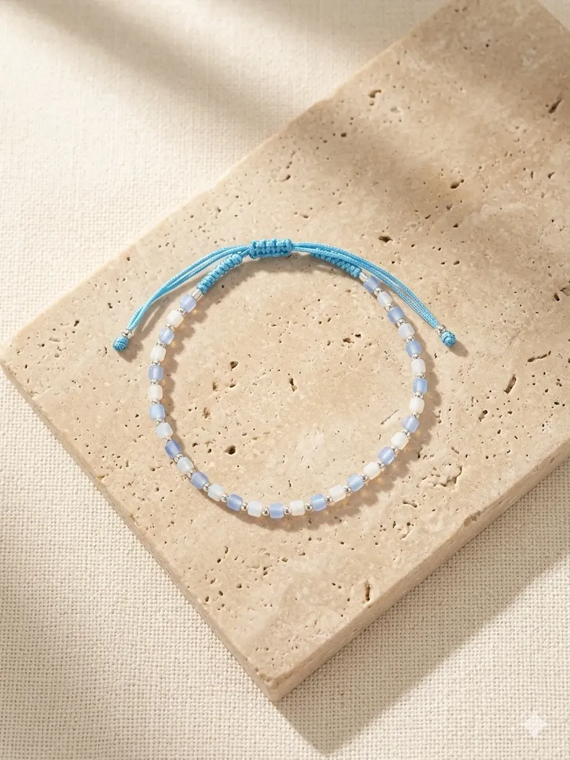 Pulsera Plata Carré Tejida En Macrame Celeste Con Cristales Celeste-1