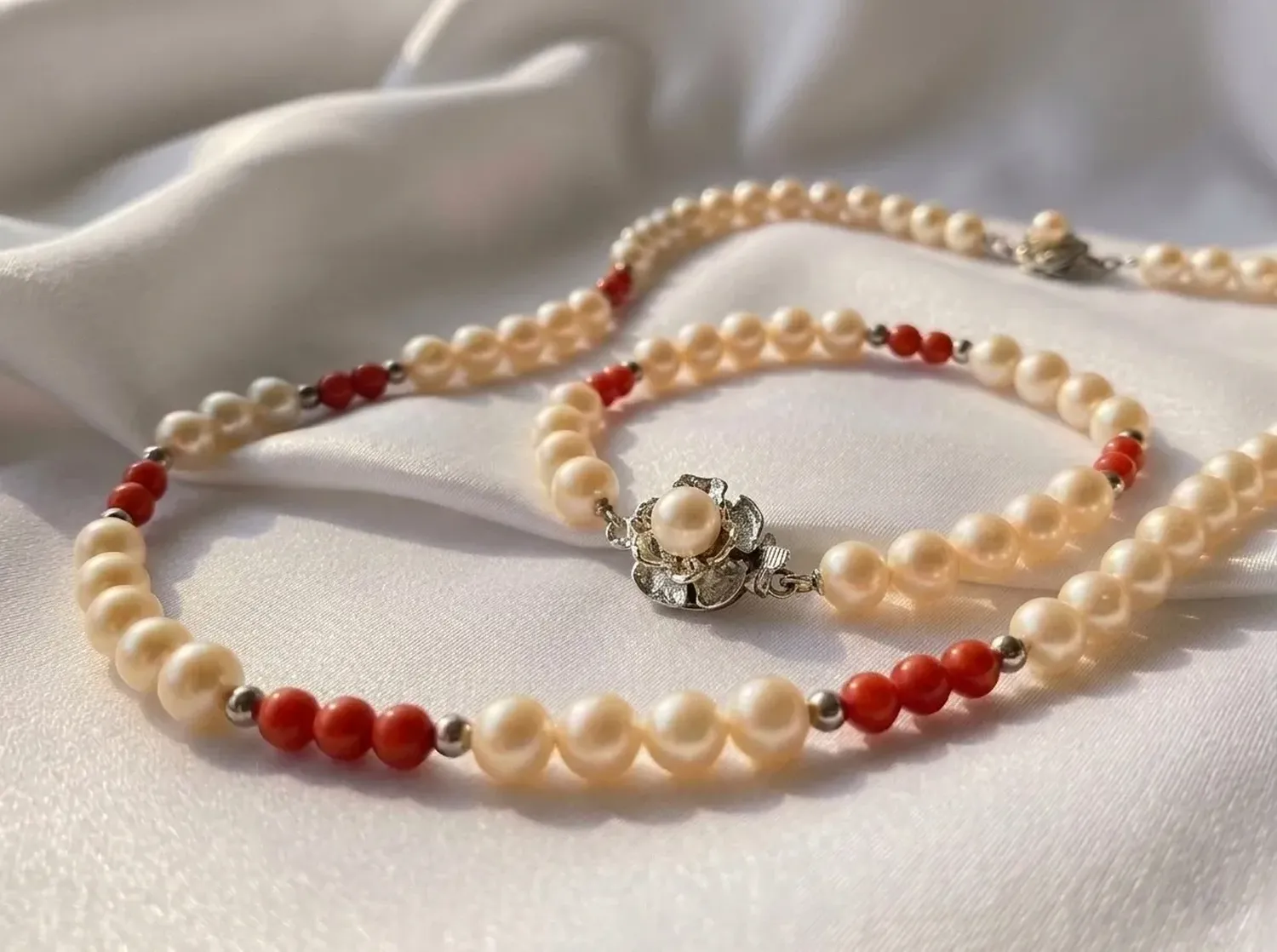 Conjunto Mallorca Perla Clasica,coral Y Broche Rosa Crema-1