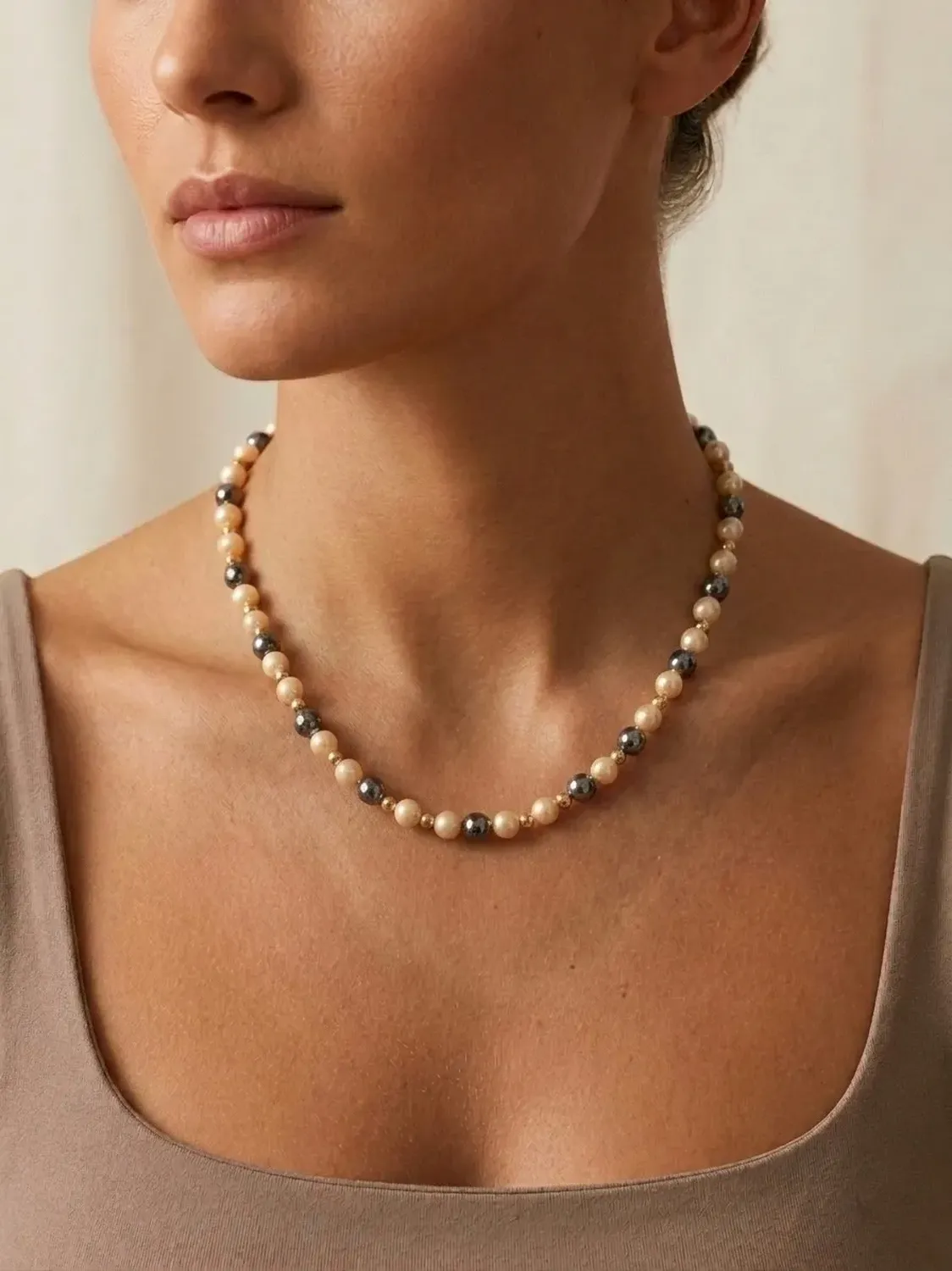 Collar Mallorca Perla Clasica Y Hematita 6mm Crema-2