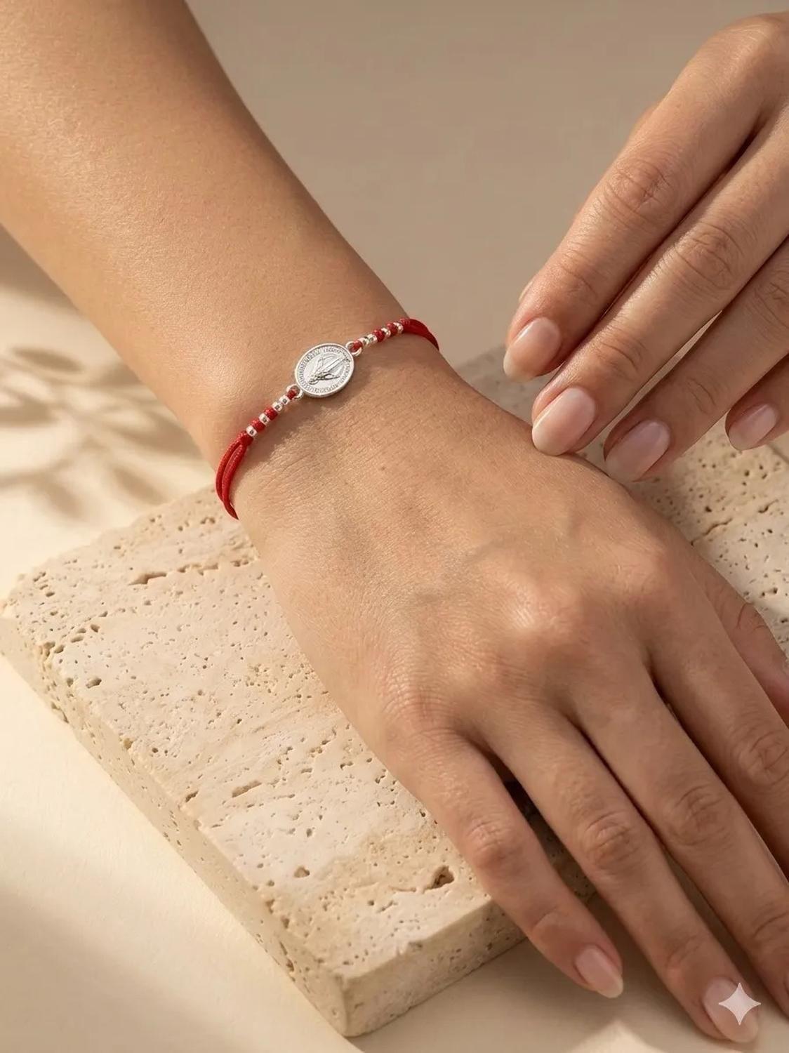 Pulsera Plata Carré De Proteccion Tejida En Macrame Rojo-2