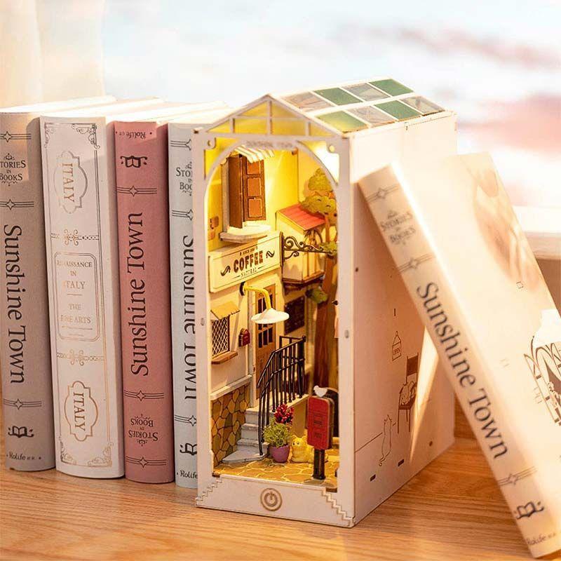 Separador de Libros Puzzle 3D Robotime - Sunshine Town Book Nook-2