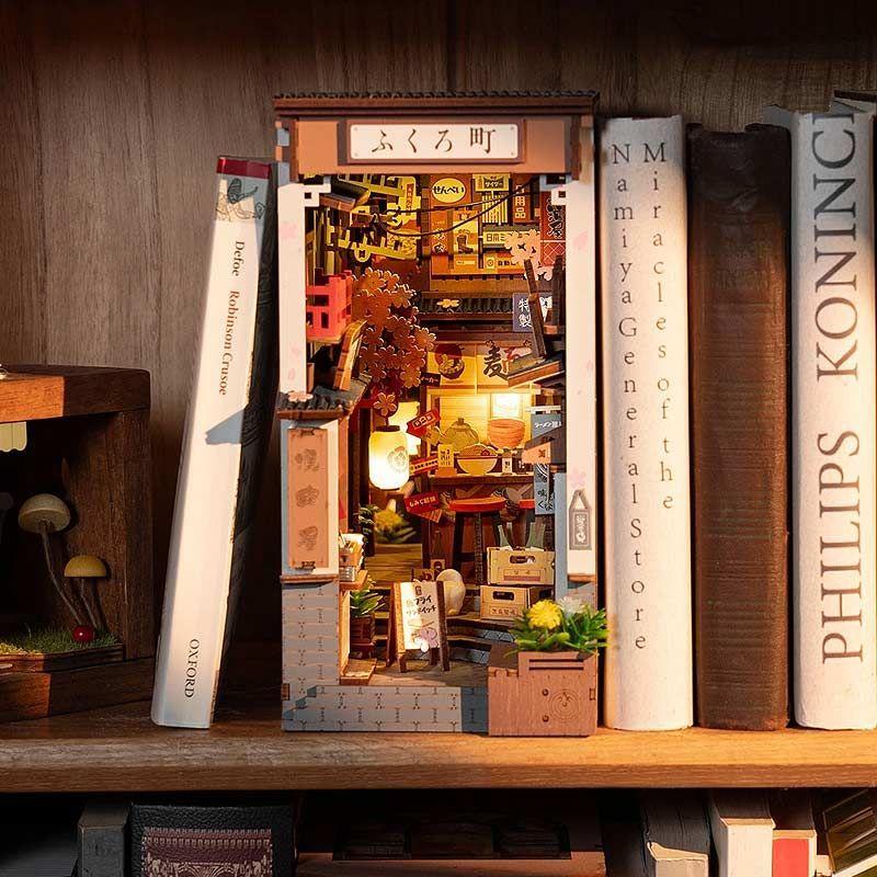 Separador de Libros Puzzle 3D Robotime - Sakura Wine Alley Book Nook-3