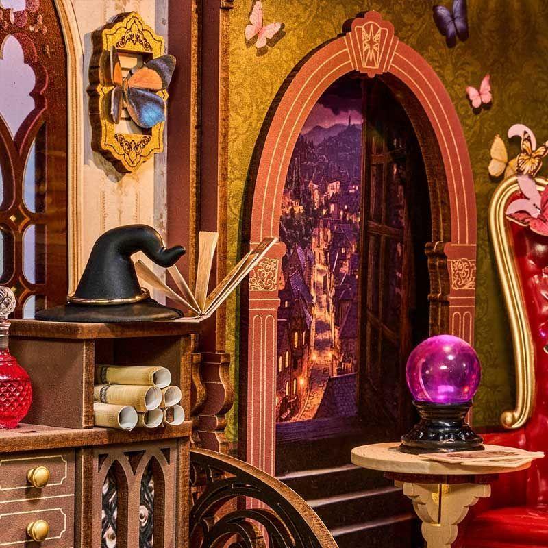 Magic Fantasy Corner TGB14 – Book Nook Mágico Rolife con Luces y Escalera Espiral-4