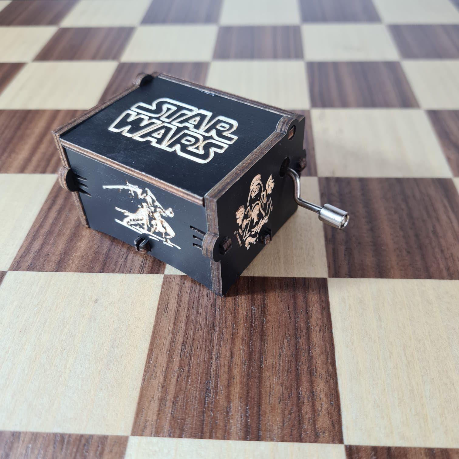 Caja Musical Star Wars – The Force Awakens en Madera Negra Grabada-5