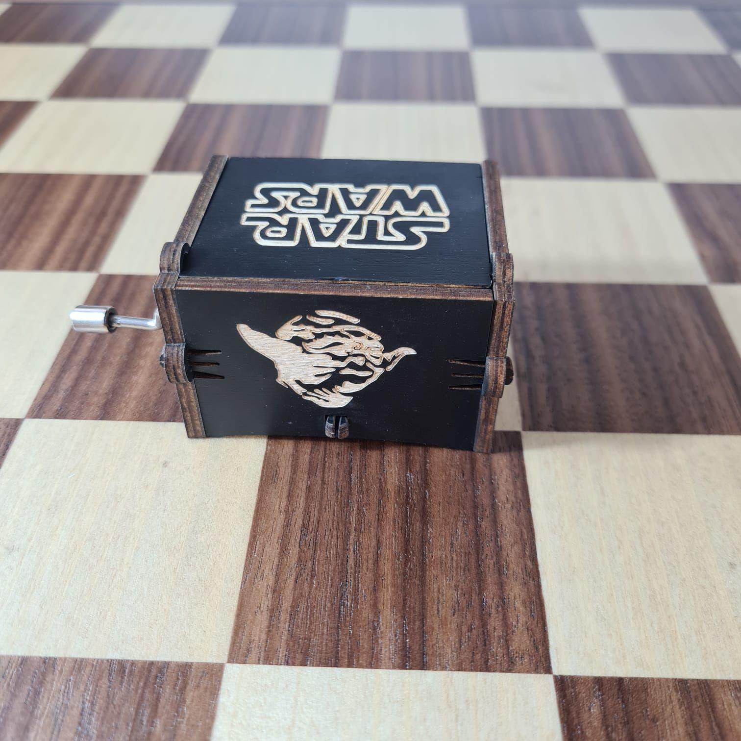 Caja Musical Star Wars – The Force Awakens en Madera Negra Grabada-7