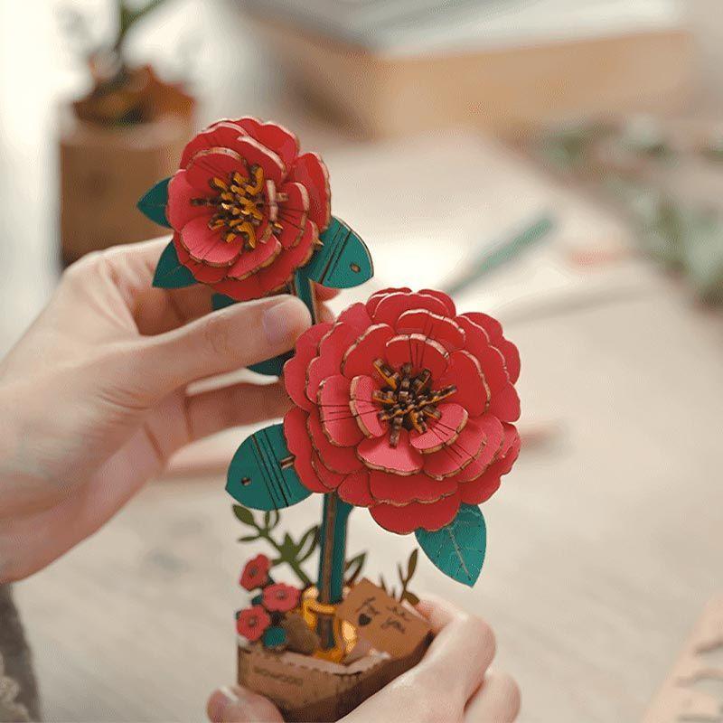 🌹 Red Camellia TW031 – Puzzle 3D de Flor de Madera Rowood | Amor, Pasión y Belleza Eterna-2