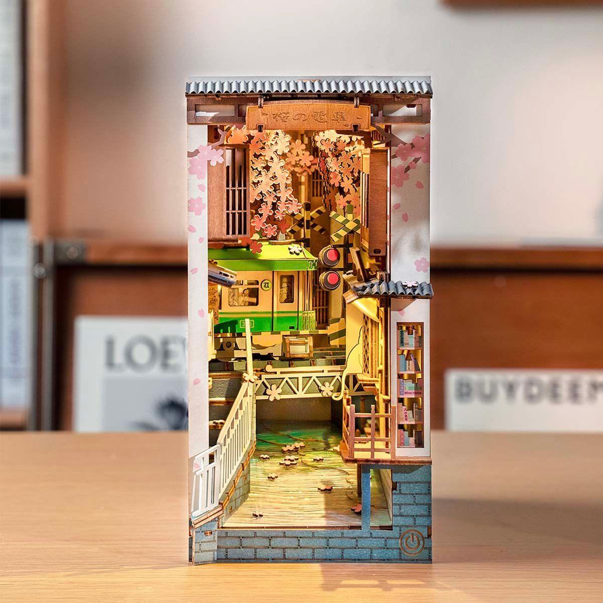 Puzzle 3D Miniatura - Book Nook Sakura Densya | Separador de Libros-5