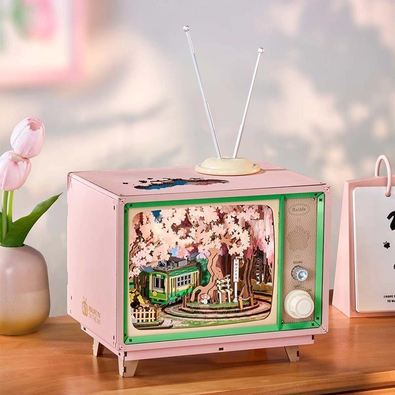 🎀 Caja Musical Sakura Dreamy Tour – Puzzle 3D Televisor Retro AMT02-5