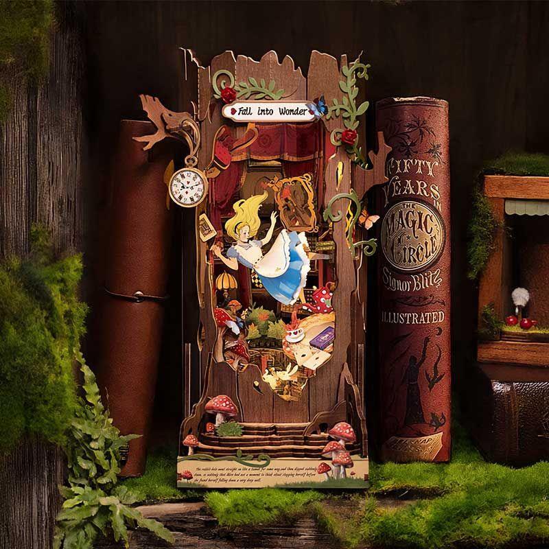 🕳️ Rolife Fall Into Wonder – Book Nook 3D Inspirado en Alicia en el País de las Maravillas 🌿✨-2