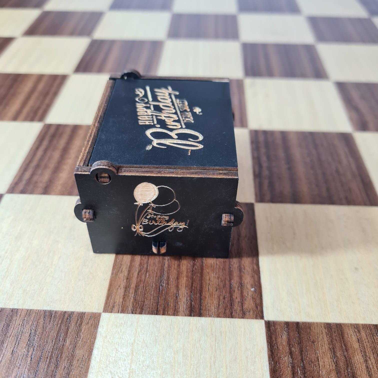 Caja Musical de Cumpleaños – Música, Diversión y Decoración-5