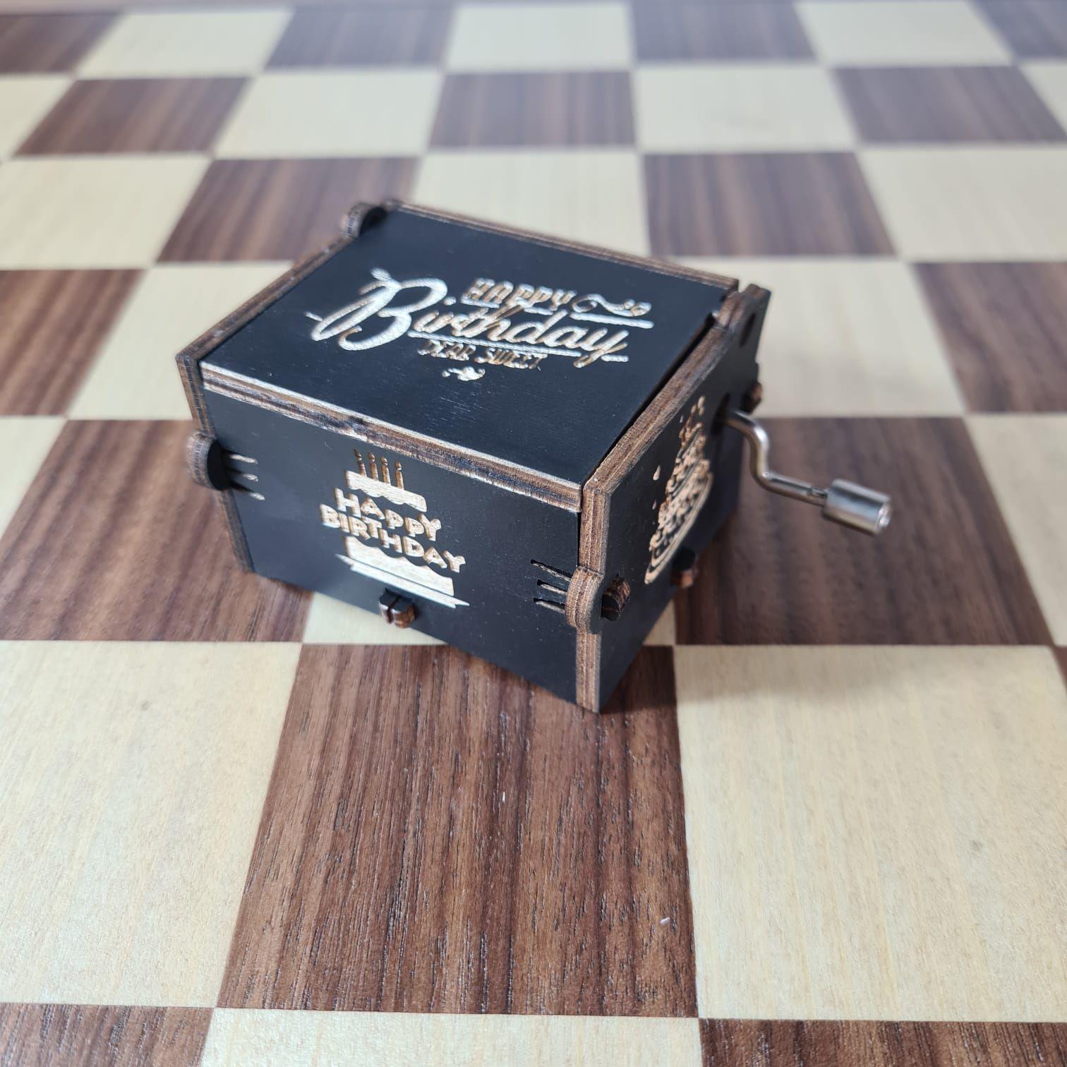 Caja Musical de Cumpleaños – Música, Diversión y Decoración-2