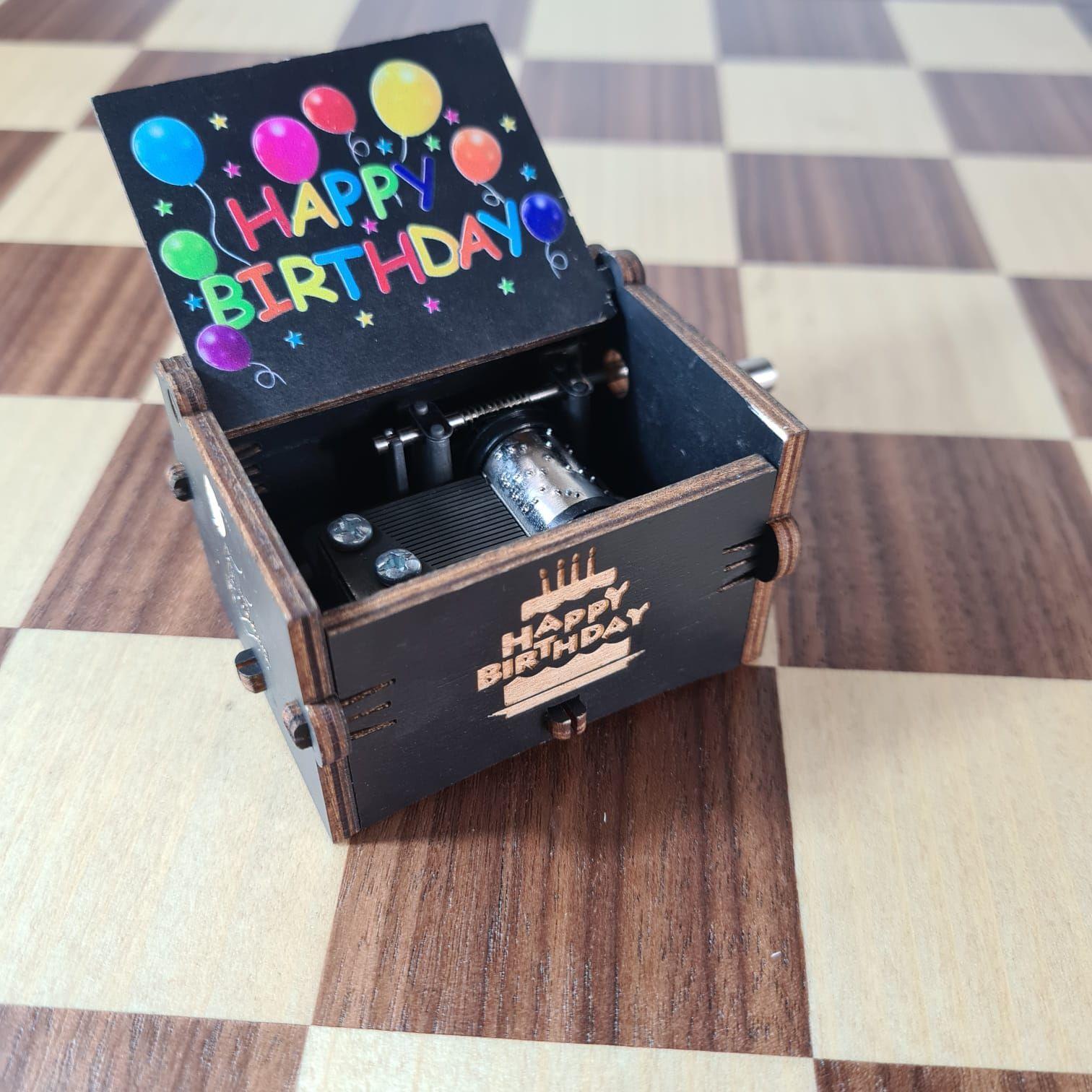 Caja Musical de Cumpleaños – Música, Diversión y Decoración-3